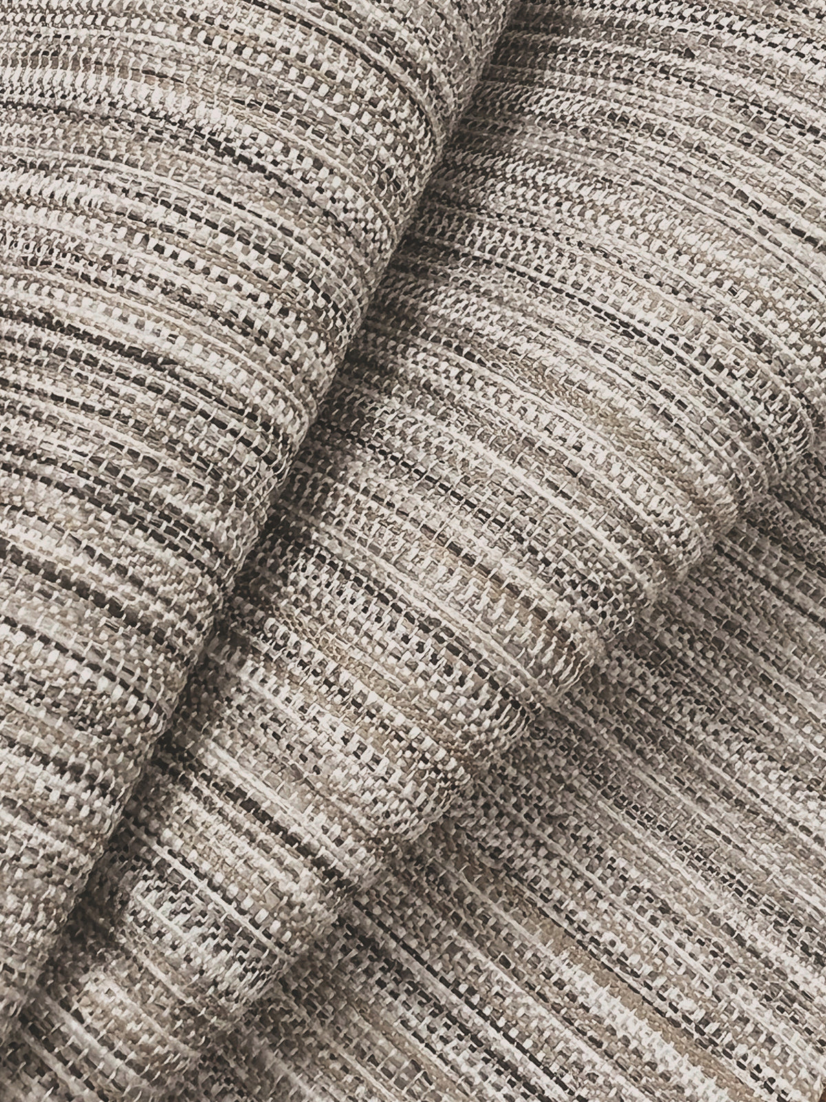200-08-peel-and-stick-wallpaper-detail-closeup