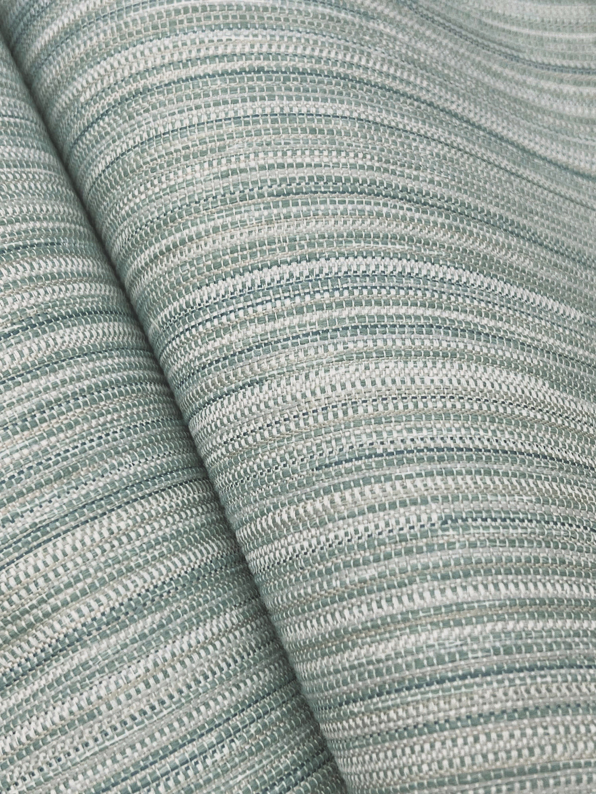 200-14-peel-and-stick-wallpaper-detail-closeup