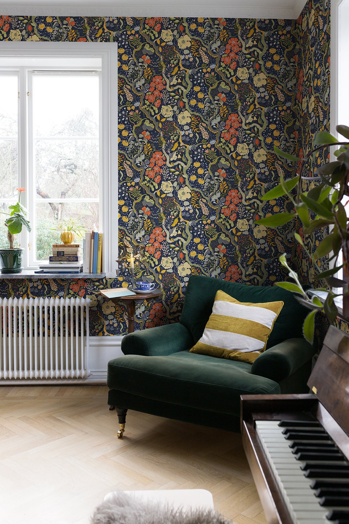 2932-65101-peel-and-stick-wallpaper-room-scene