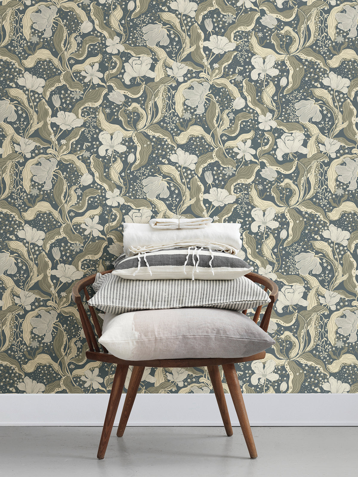 2932-65117-peel-and-stick-wallpaper-room-scene