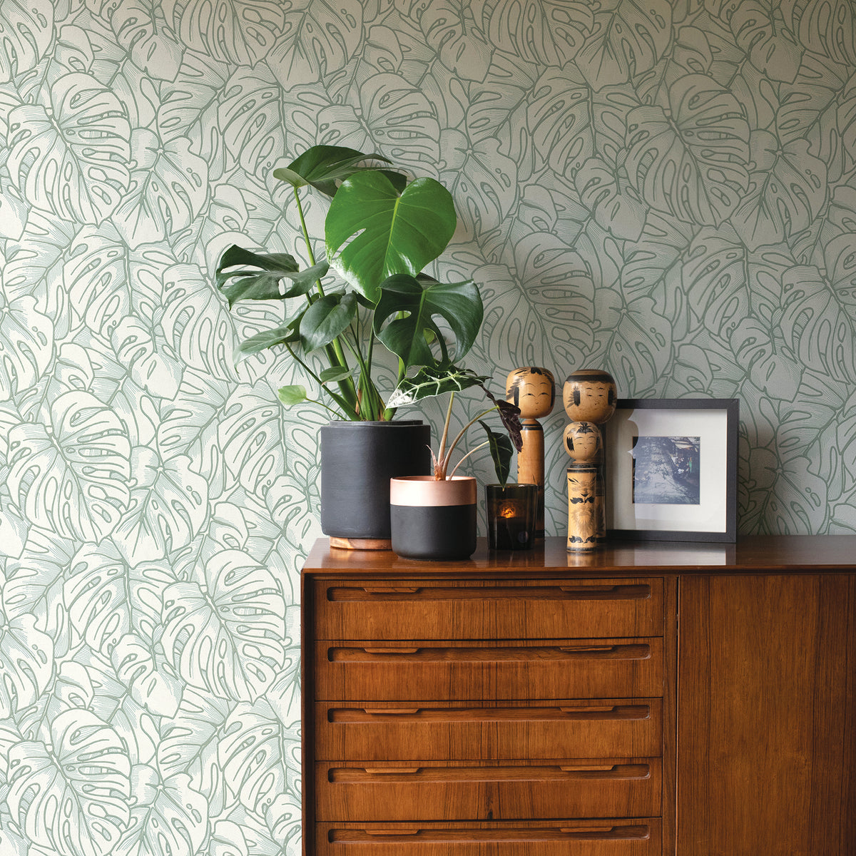 2964-87343-peel-and-stick-wallpaper-room-scene