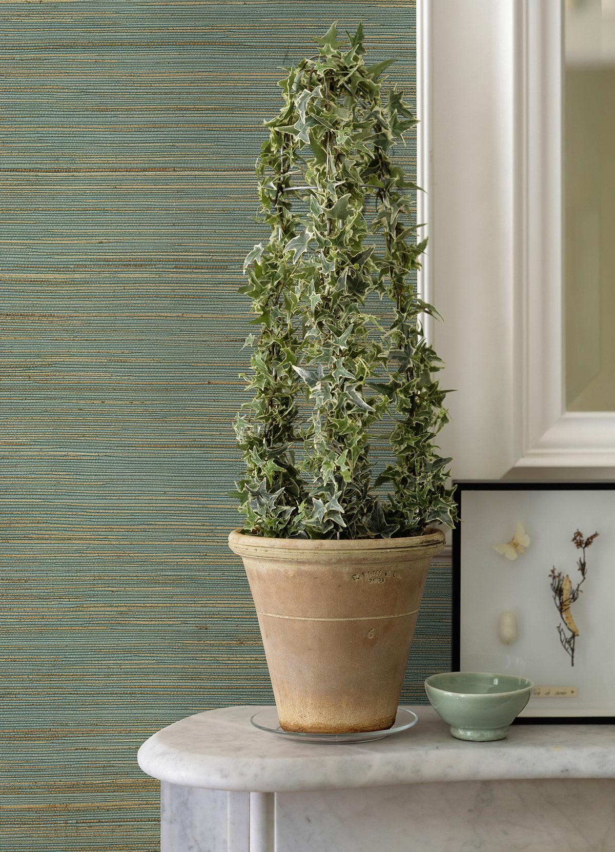 2972-86125-peel-and-stick-wallpaper-room-scene