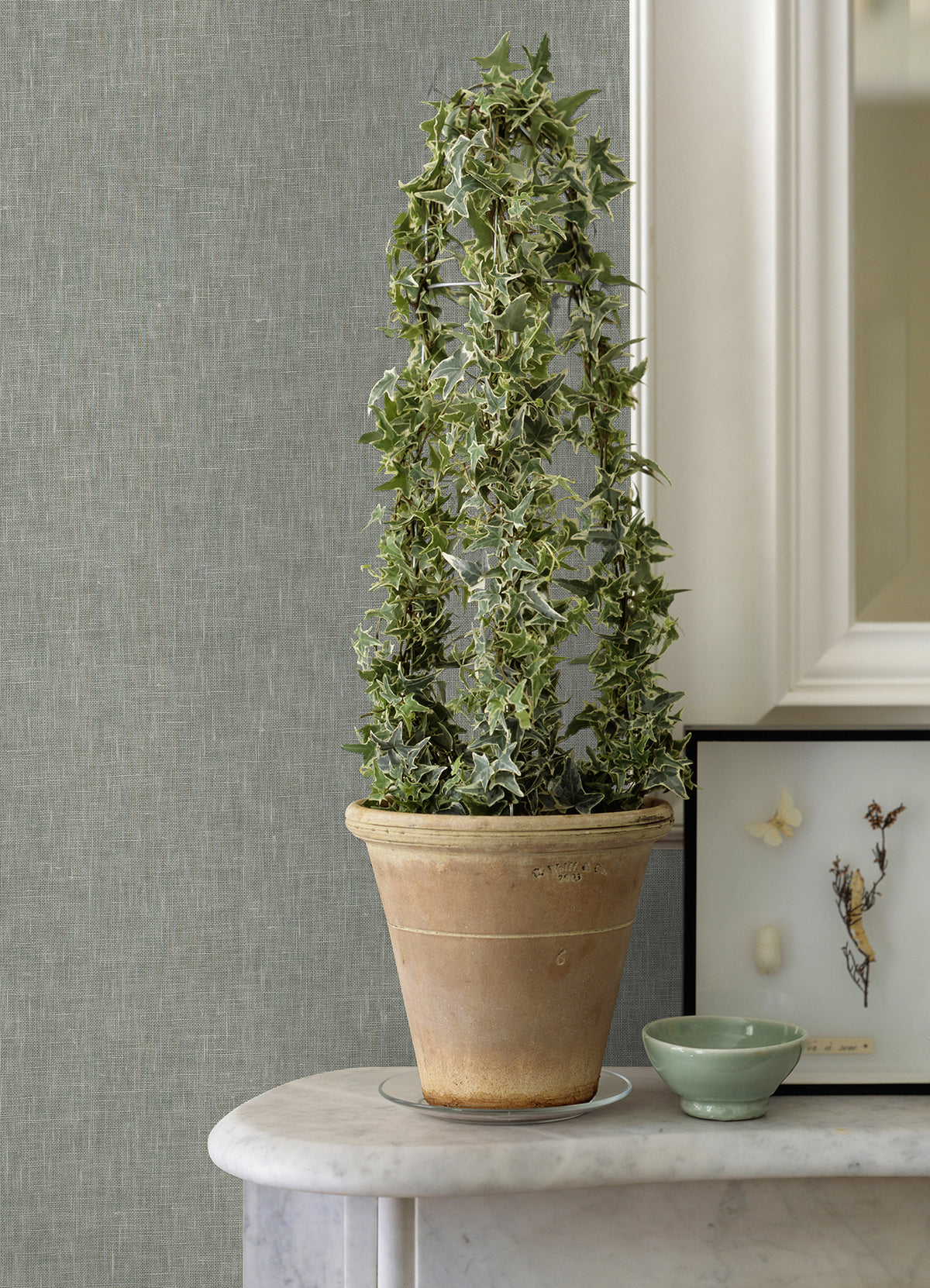 2972-86135-peel-and-stick-wallpaper-room-scene