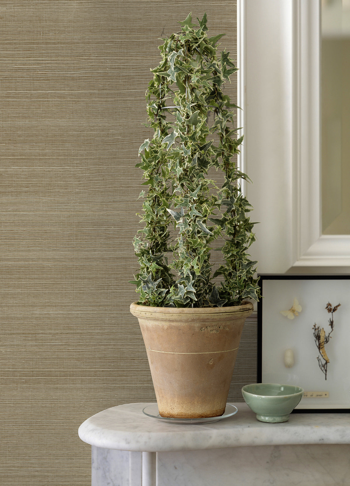 2972-86136-peel-and-stick-wallpaper-room-scene