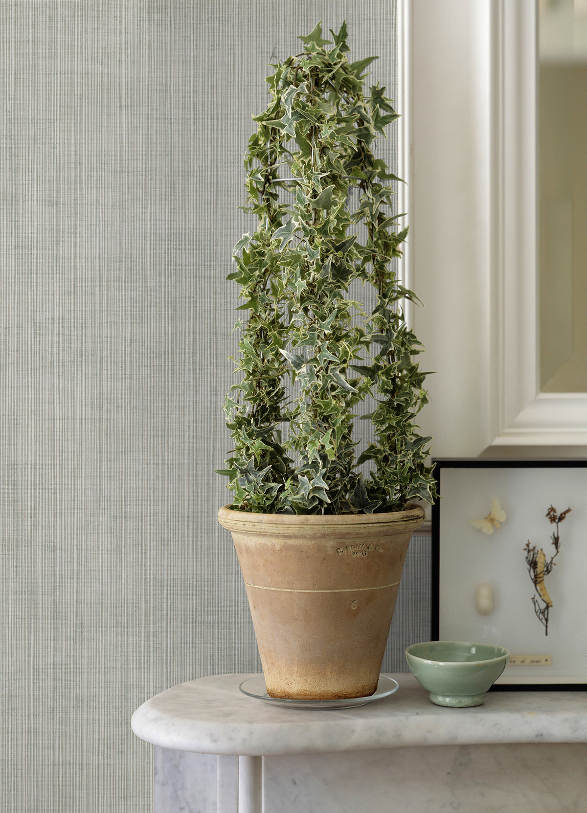 2972-86171-peel-and-stick-wallpaper-room-scene
