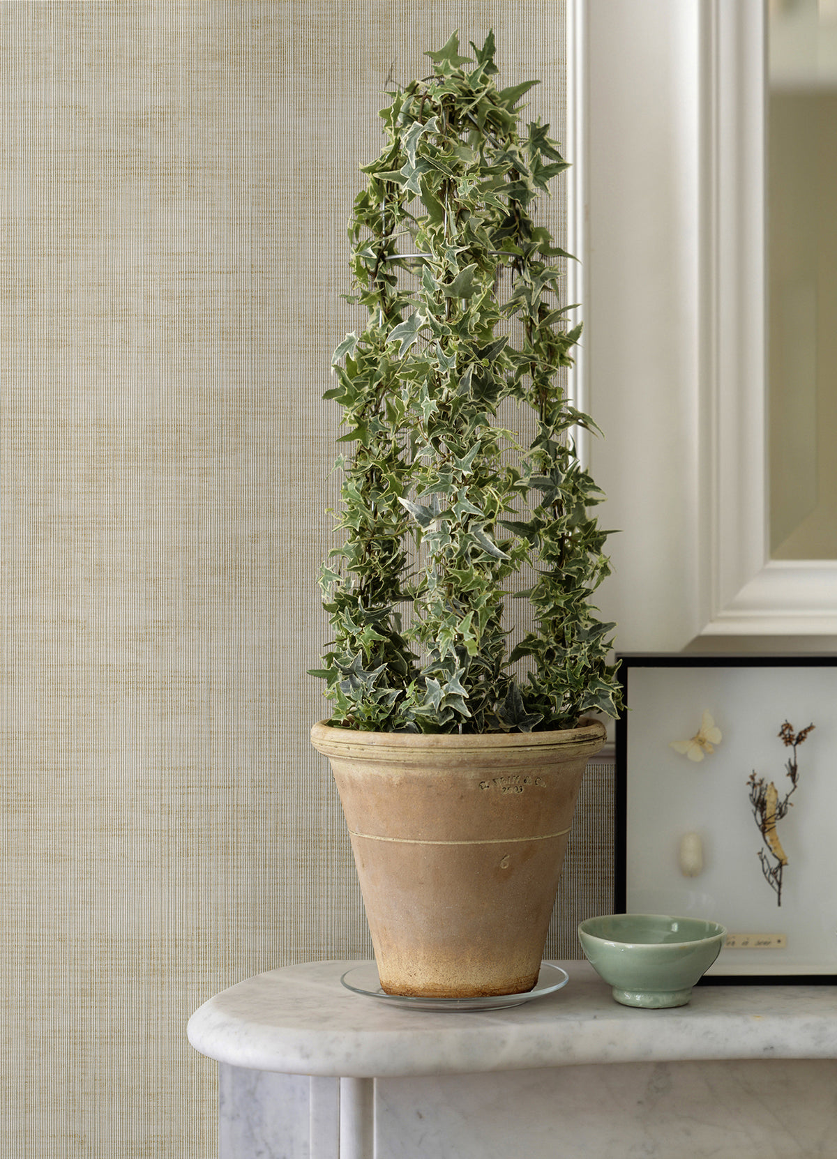 2972-86175-peel-and-stick-wallpaper-room-scene
