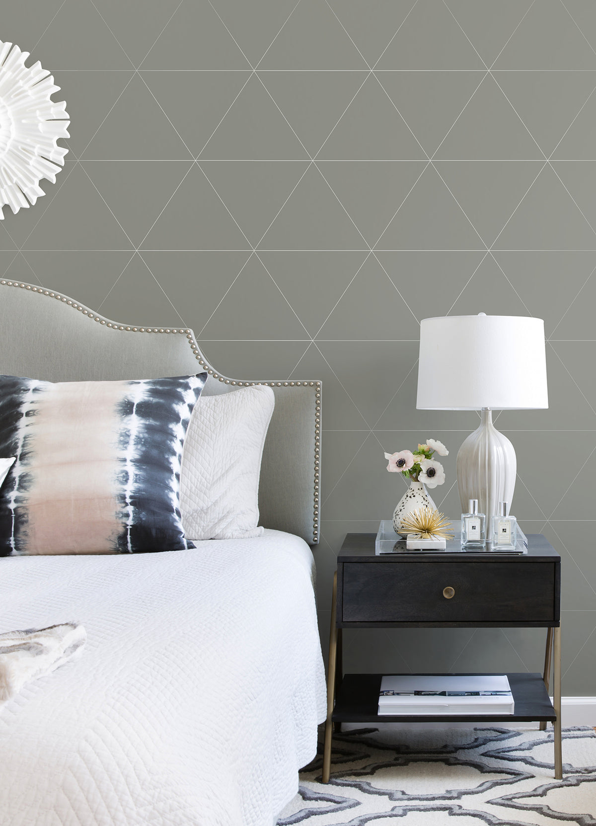 2973-91012-peel-and-stick-wallpaper-room-scene