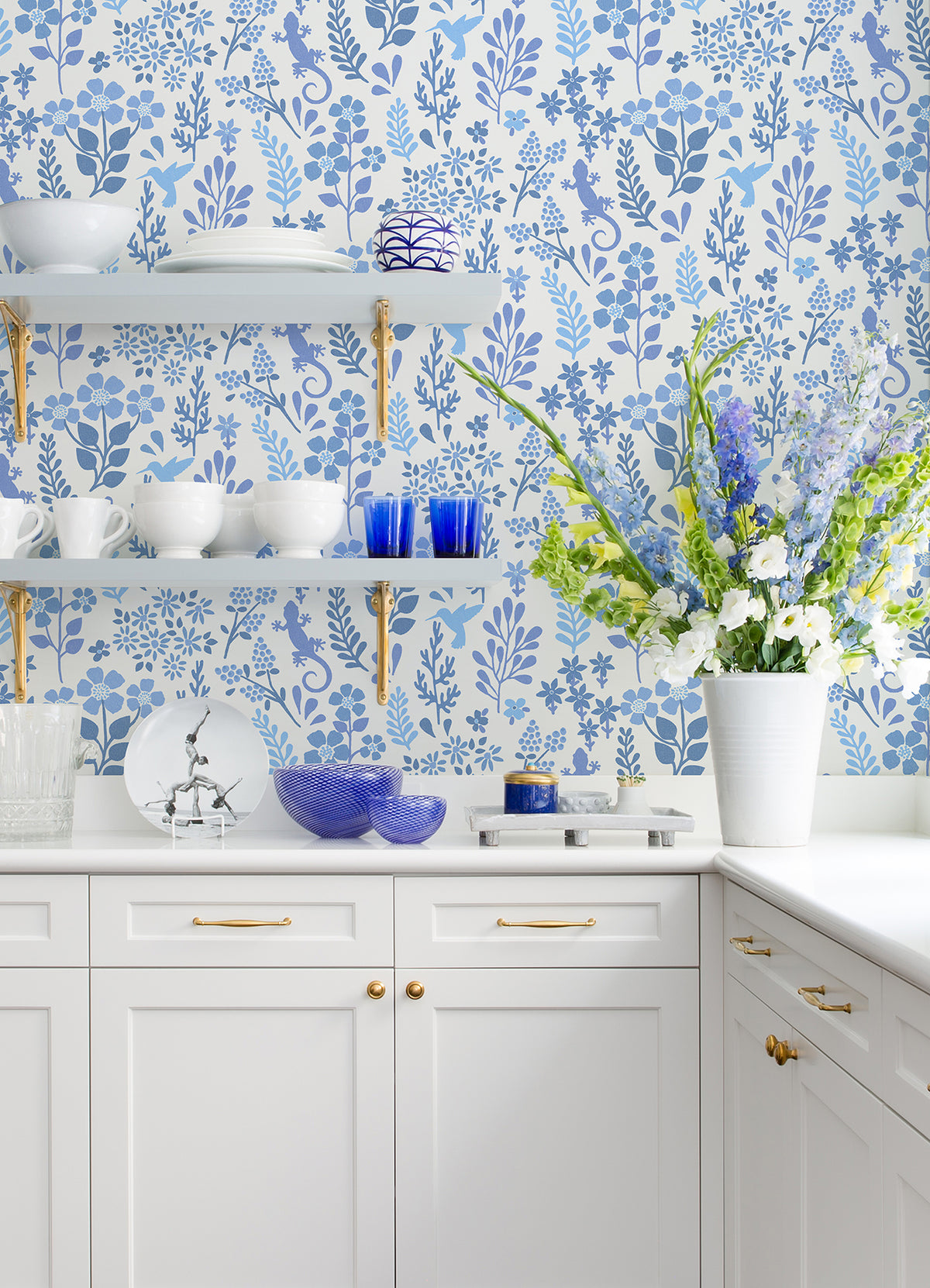 2980-26171-peel-and-stick-wallpaper-room-scene