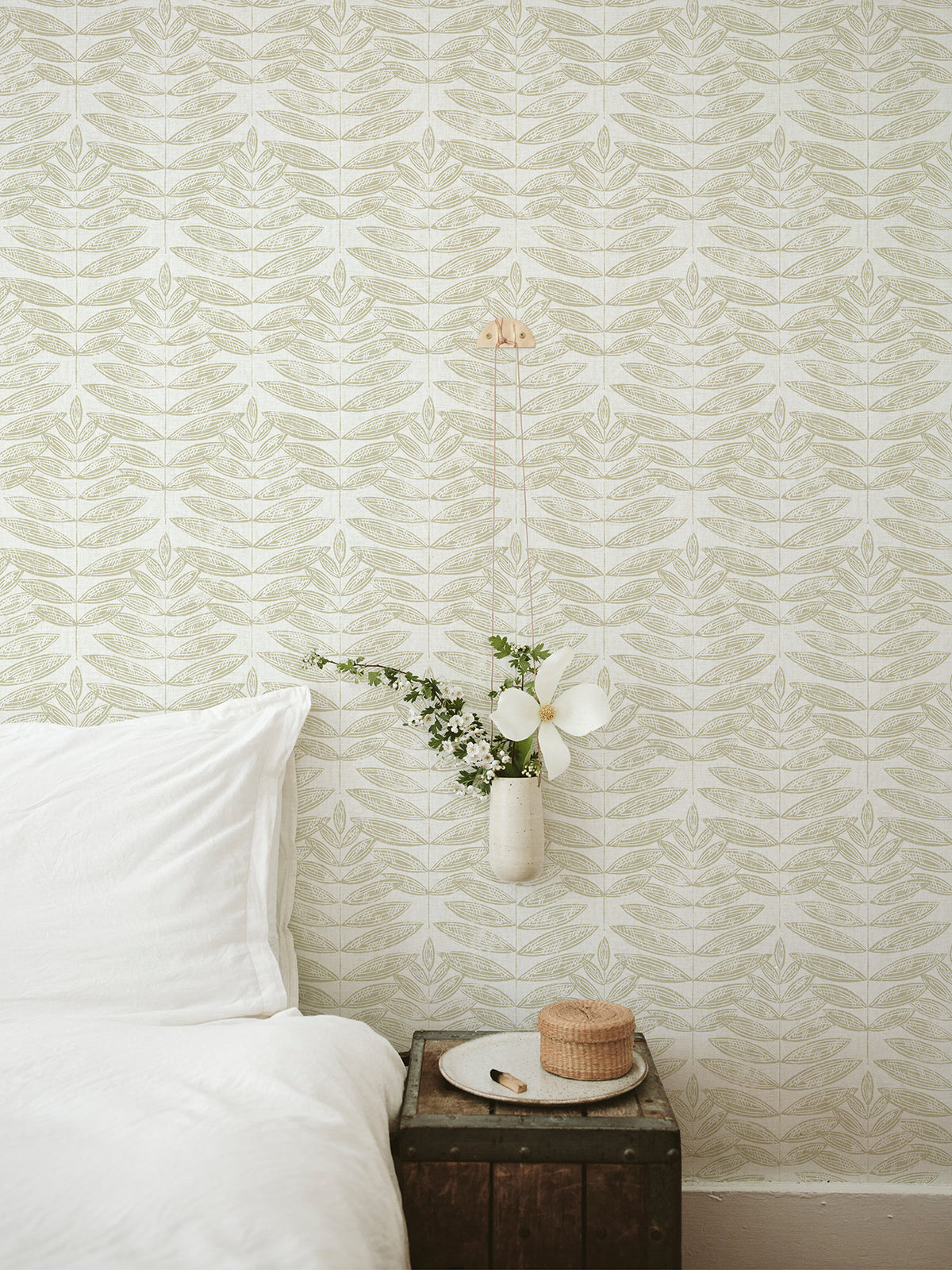 2999-25100-peel-and-stick-wallpaper-room-scene-detail-closeup