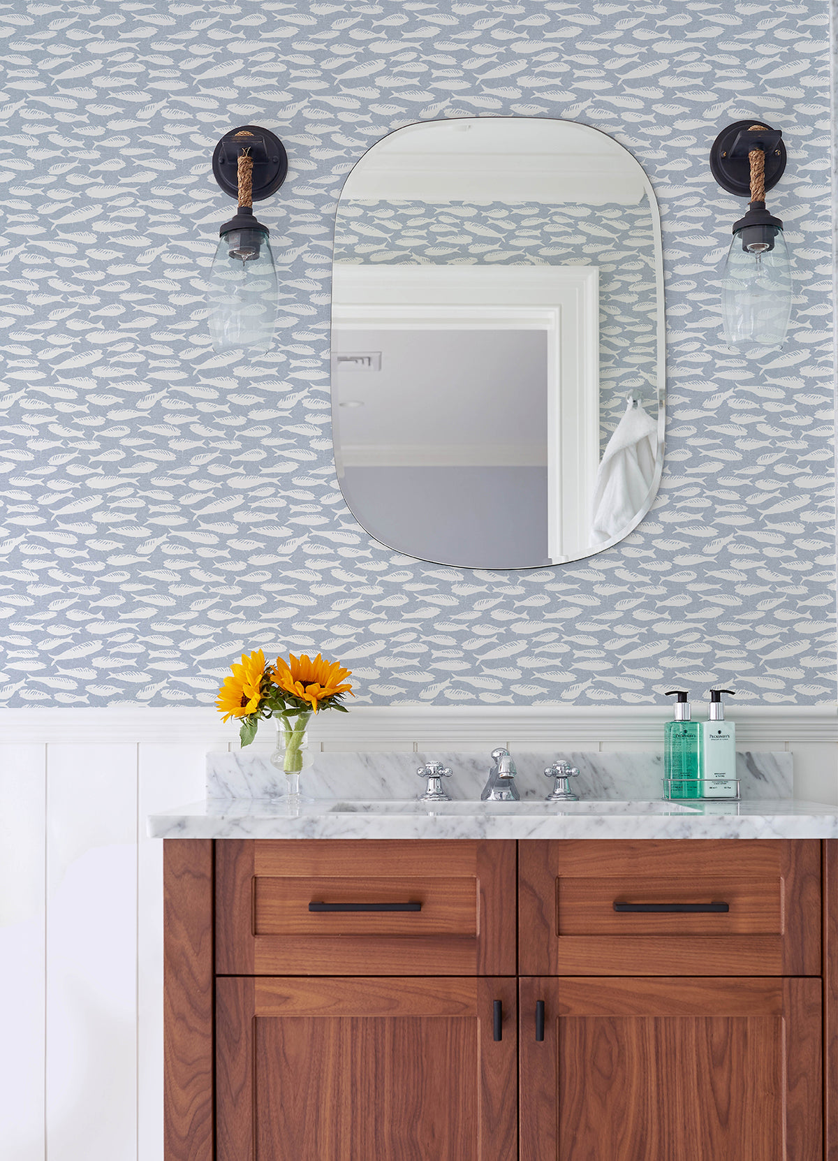 3122-10512-peel-and-stick-wallpaper-room-scene