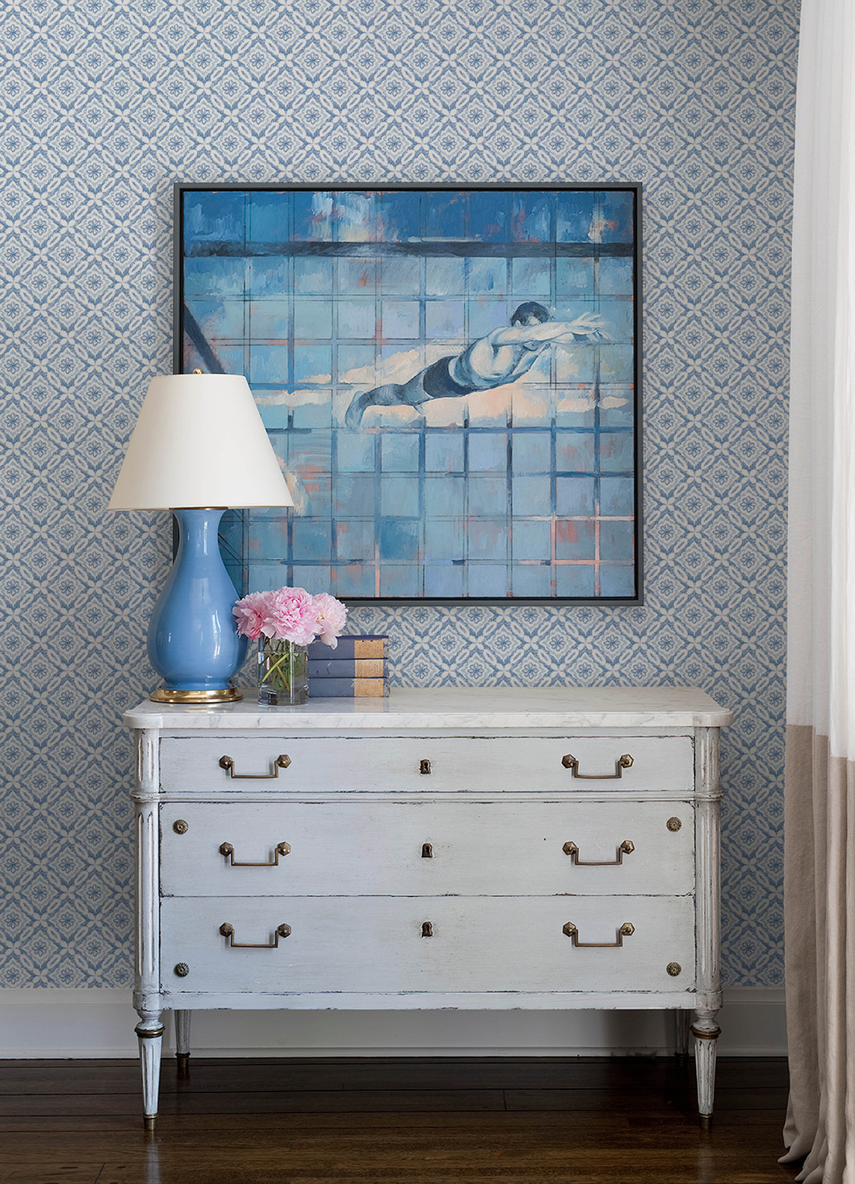 3122-10702-peel-and-stick-wallpaper-room-scene