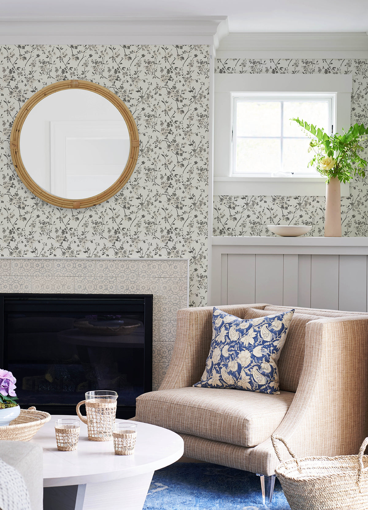 3122-10920-peel-and-stick-wallpaper-room-scene