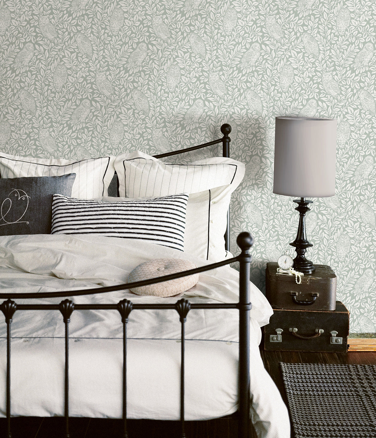 3123-12414-peel-and-stick-wallpaper-room-scene-detail-closeup