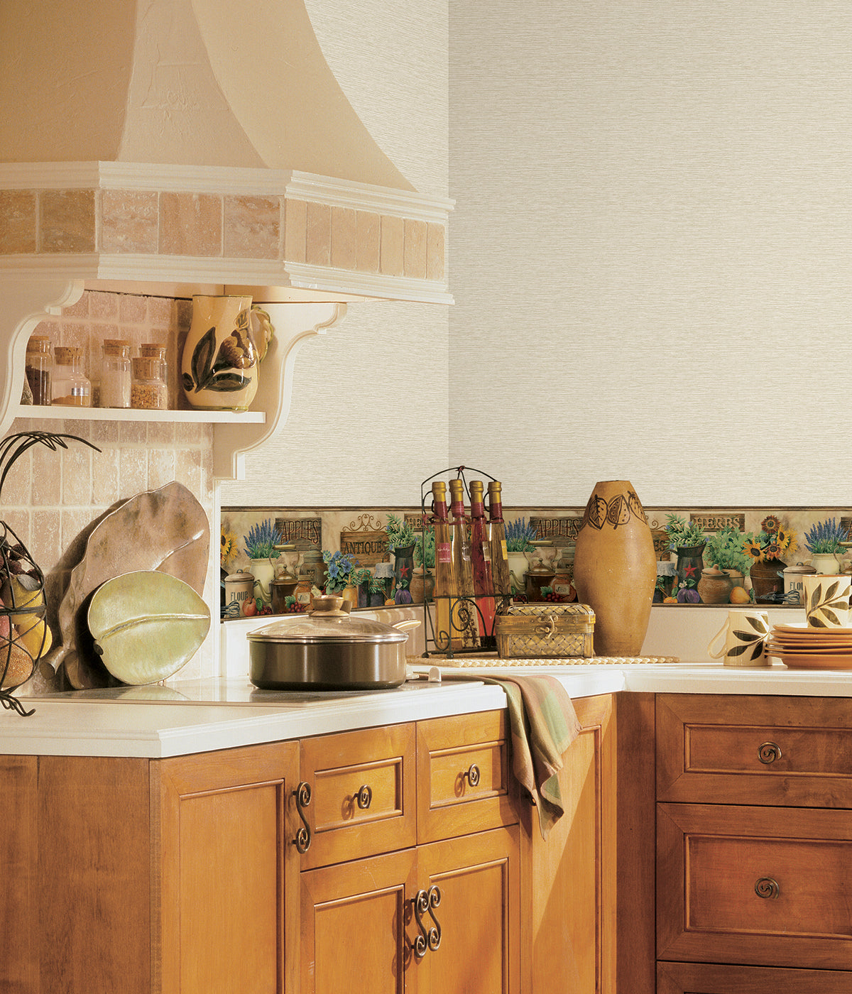 3123-44581-border-room-scene