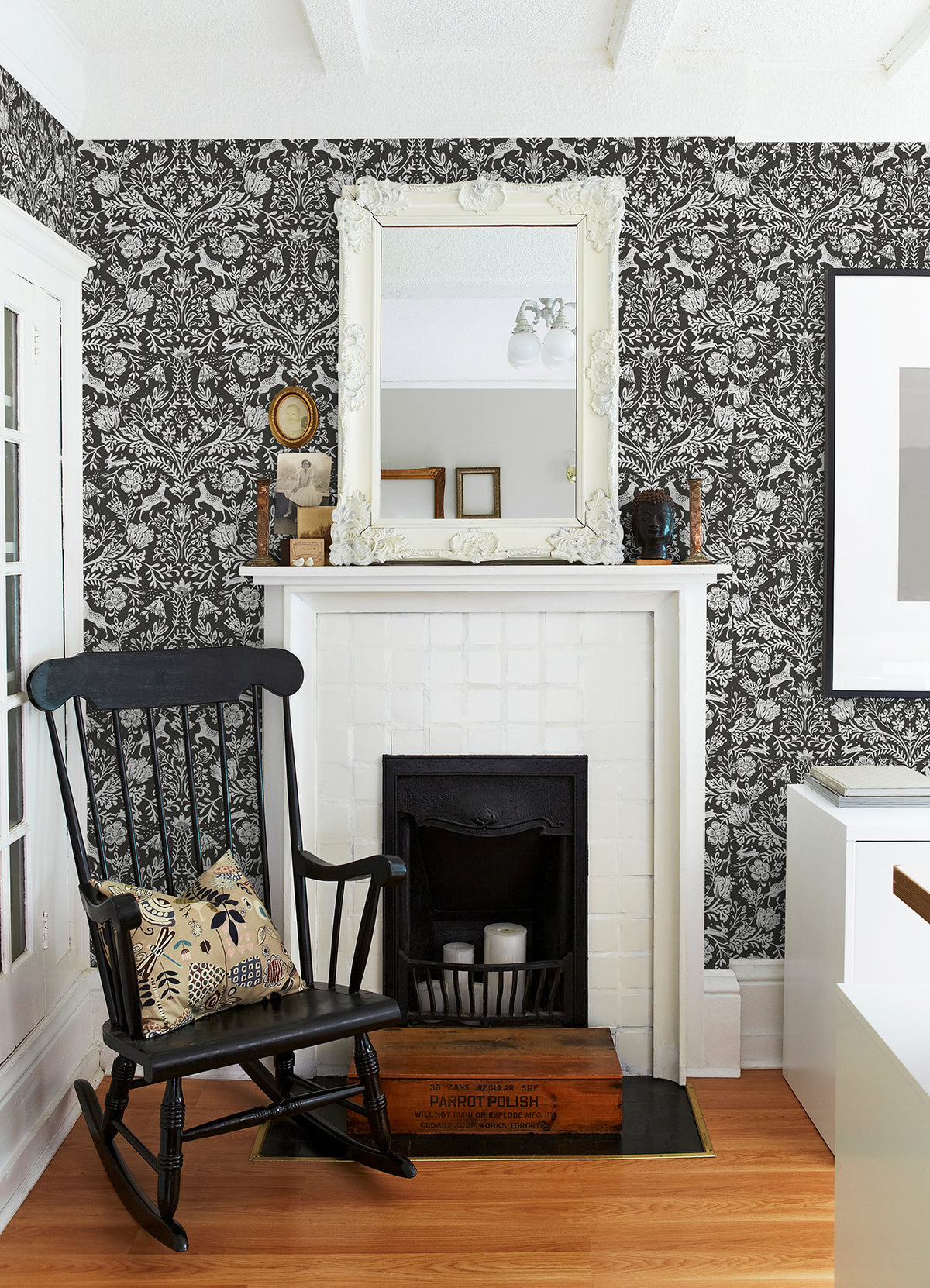 3124-13885-peel-and-stick-wallpaper-room-scene