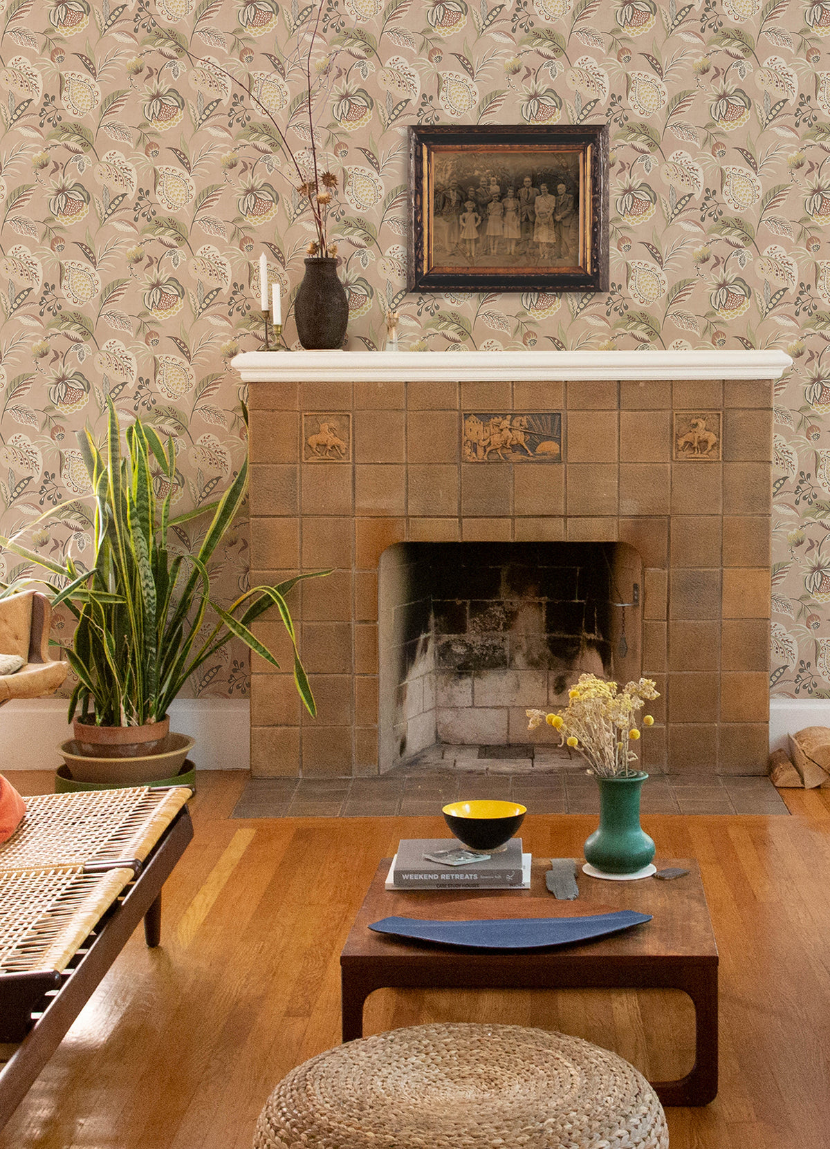 3125-72303-peel-and-stick-wallpaper-room-scene