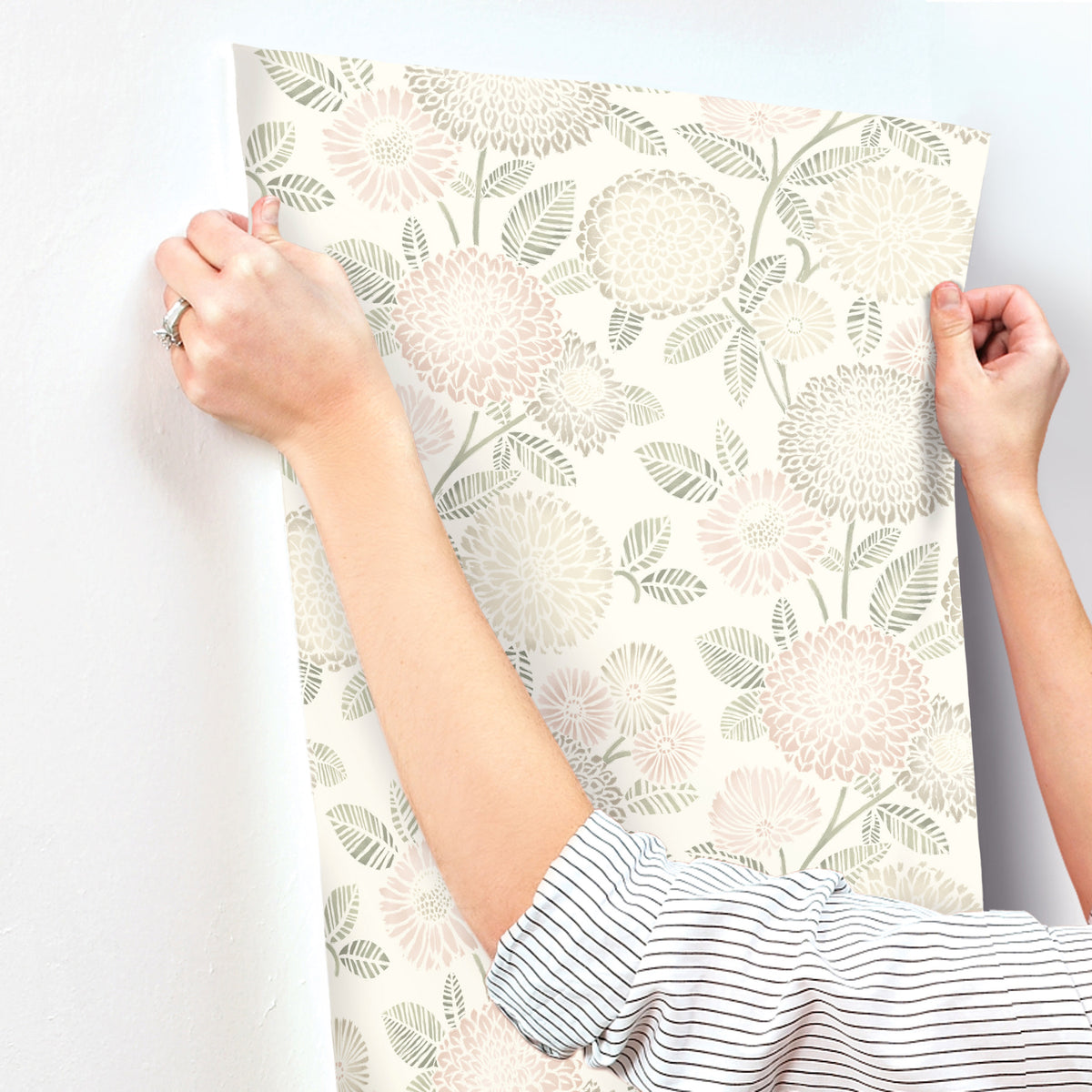 3125-72329-peel-and-stick-wallpaper-stick-application-step