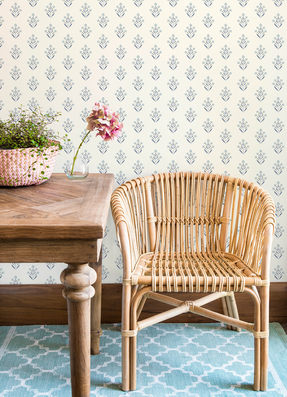 3125-72347-peel-and-stick-wallpaper-room-scene-detail-closeup