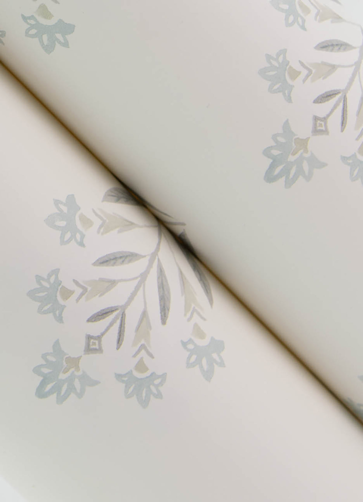 3125-72347-peel-and-stick-wallpaper-detail-closeup
