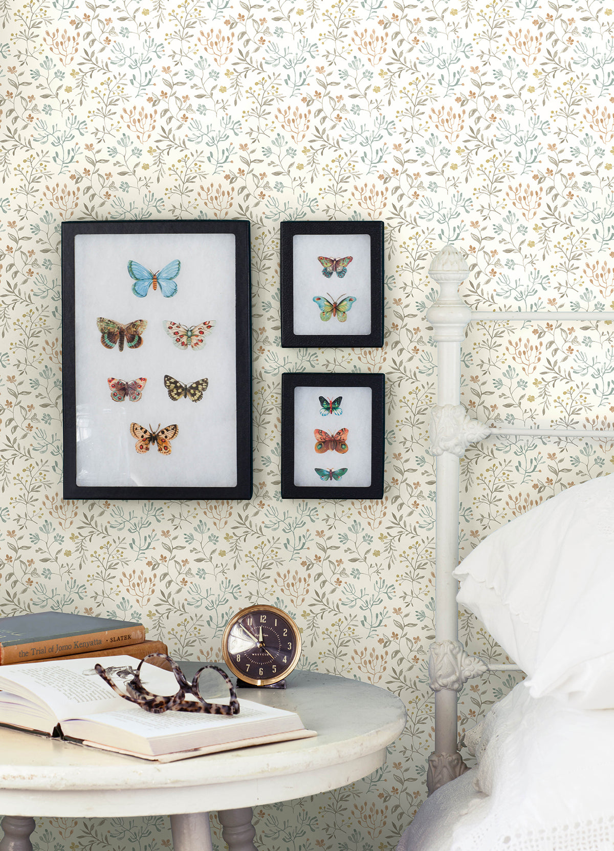 3125-72353-peel-and-stick-wallpaper-room-scene