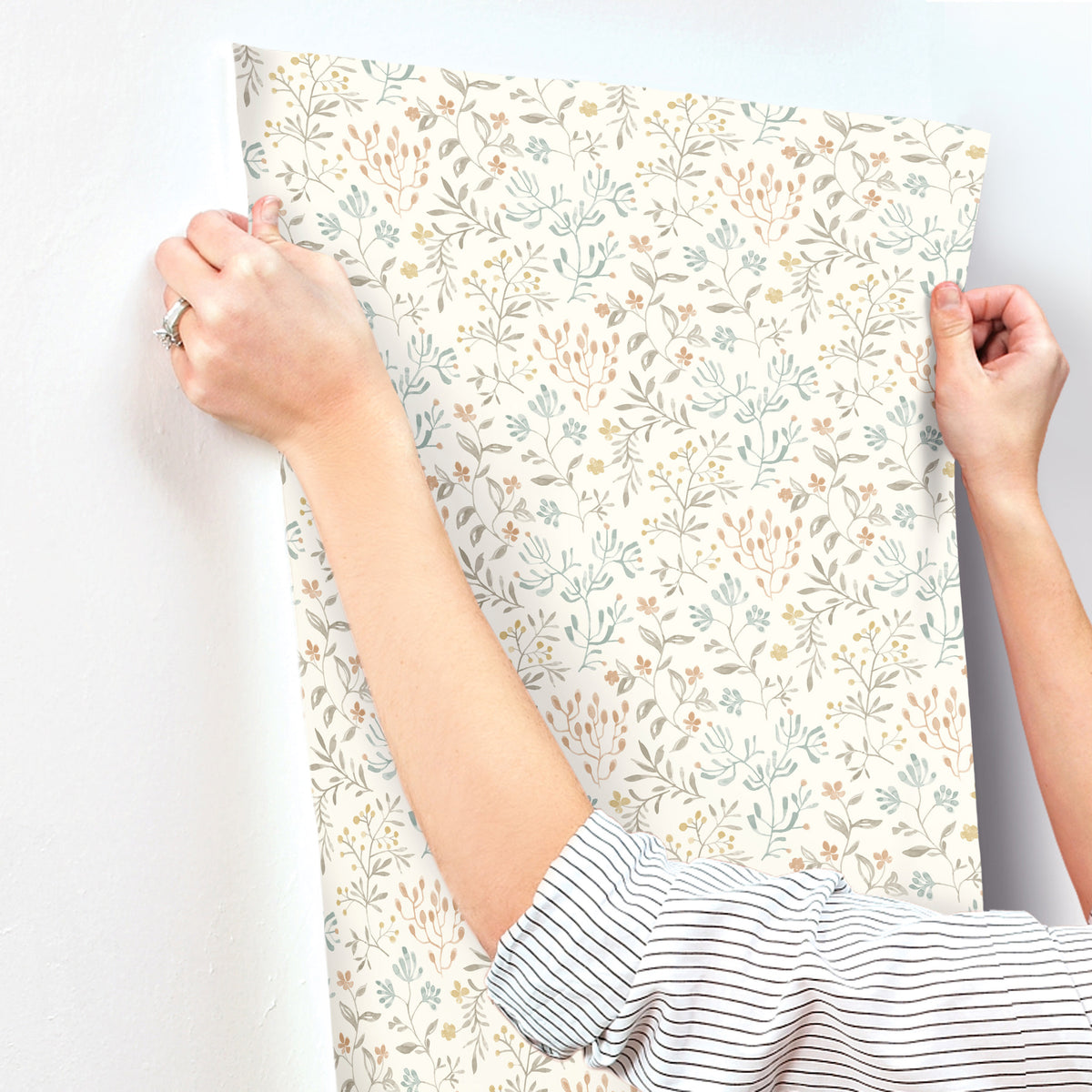 3125-72353-peel-and-stick-wallpaper-stick-application-step