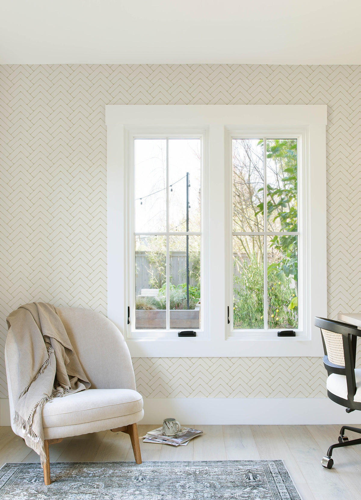 3125-72365-peel-and-stick-wallpaper-room-scene-detail-closeup
