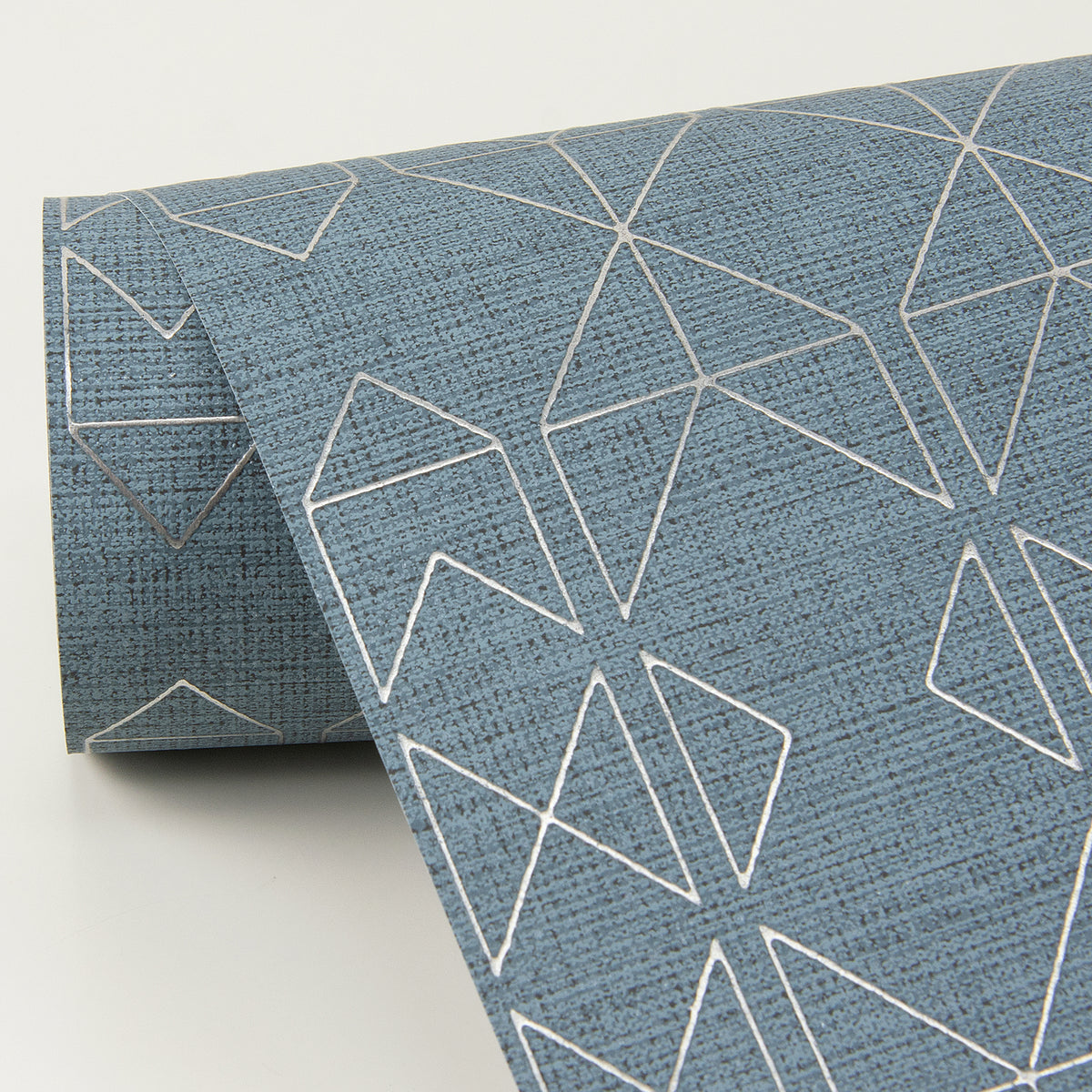 4019-86404-peel-and-stick-wallpaper-detail-closeup