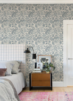 4034-26781-peel-and-stick-wallpaper-room-scene-detail-closeup