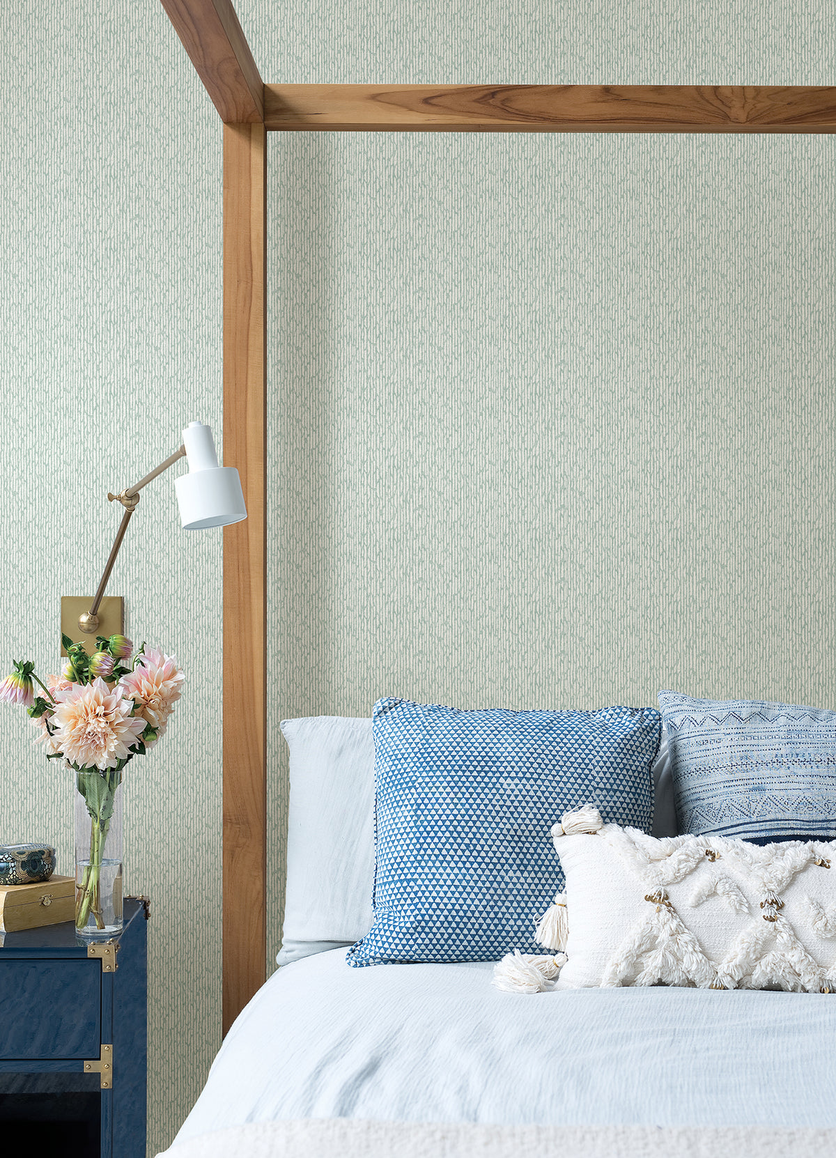 4046-26128-peel-and-stick-wallpaper-room-scene-detail-closeup