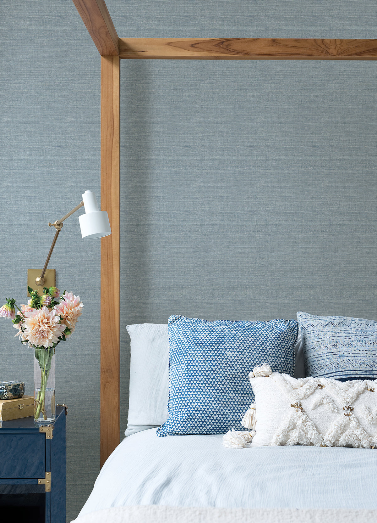 4046-26497-peel-and-stick-wallpaper-room-scene-detail-closeup