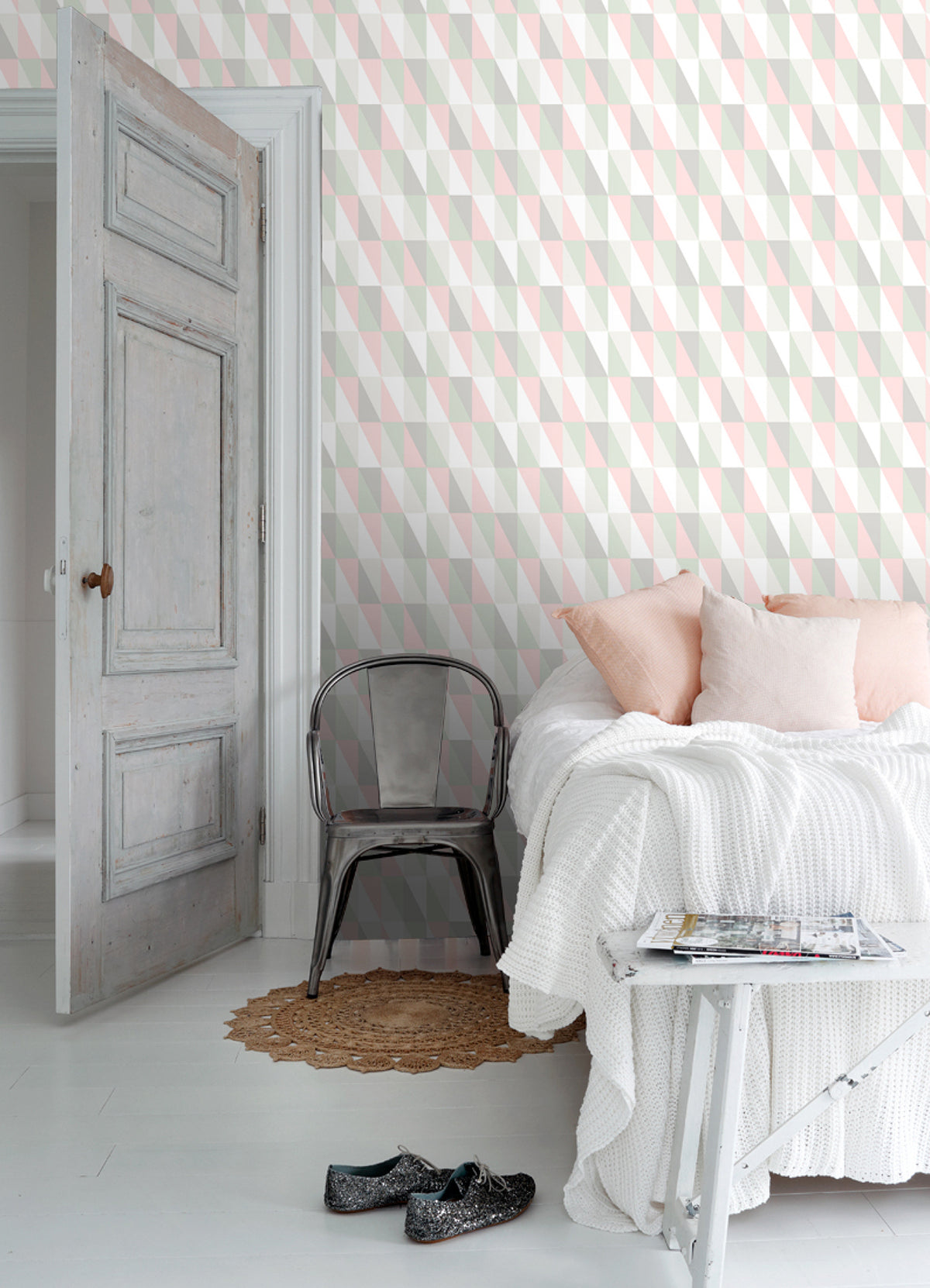 4060-138919-peel-and-stick-wallpaper-room-scene-4