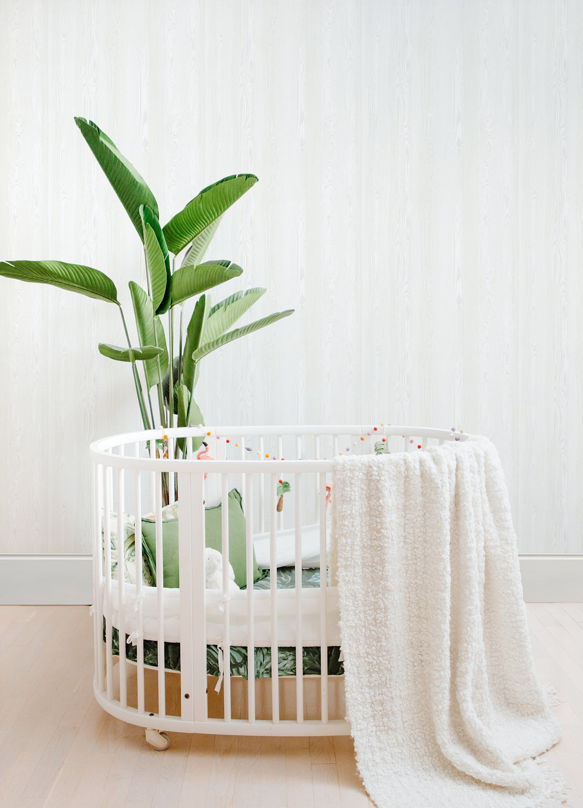 4060-138927-peel-and-stick-wallpaper-room-scene-detail-closeup