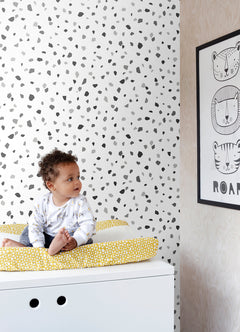 4060-139034-peel-and-stick-wallpaper-room-scene-detail-closeup