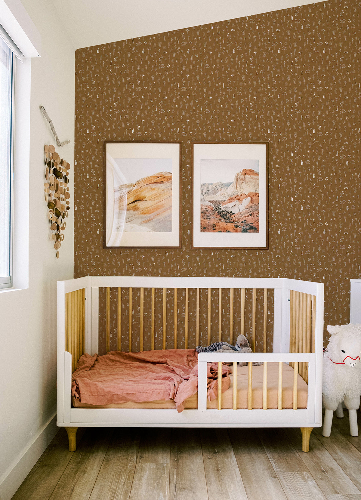 4060-139281-peel-and-stick-wallpaper-room-scene-detail-closeup