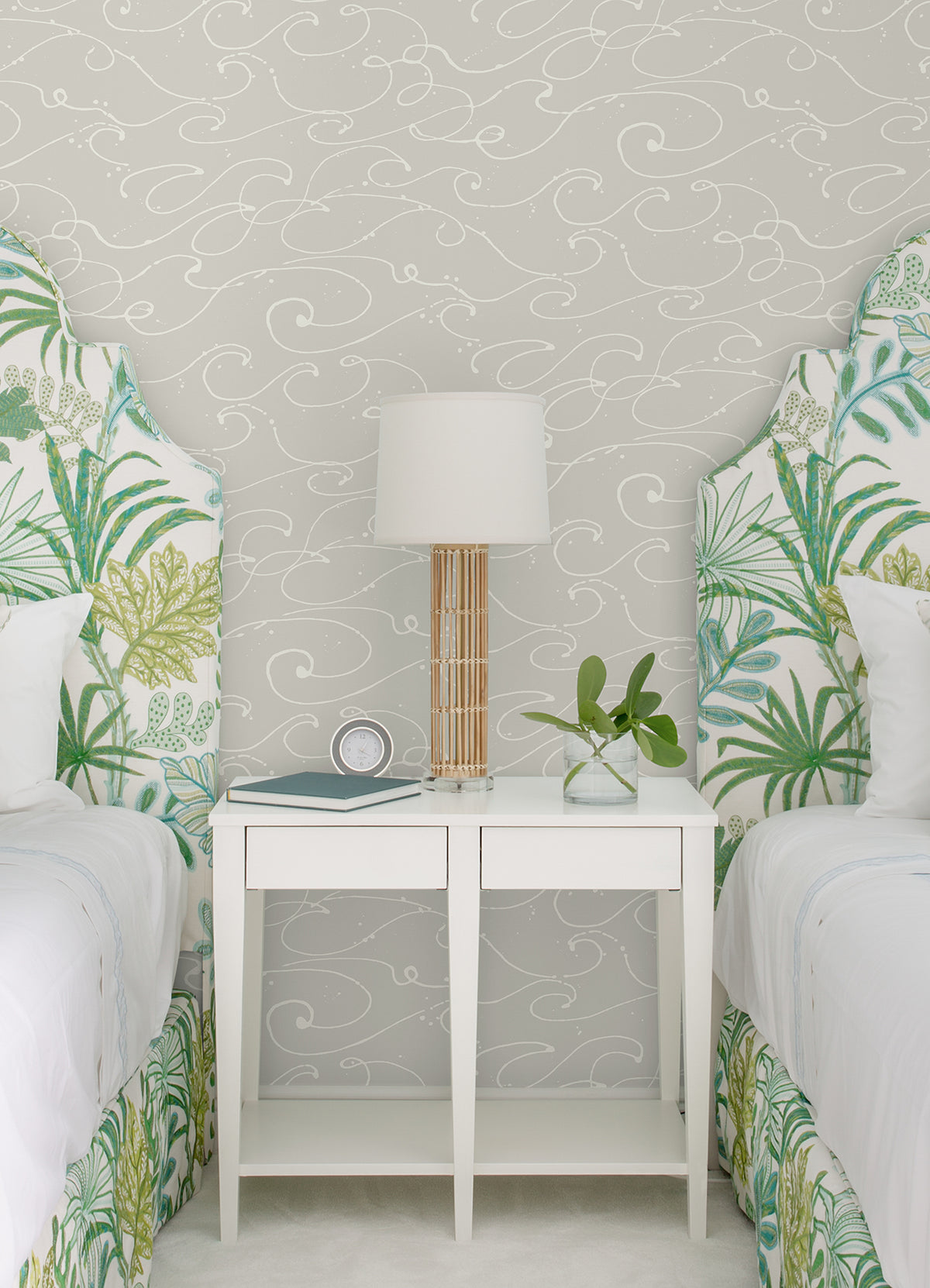 4071-71007-peel-and-stick-wallpaper-room-scene