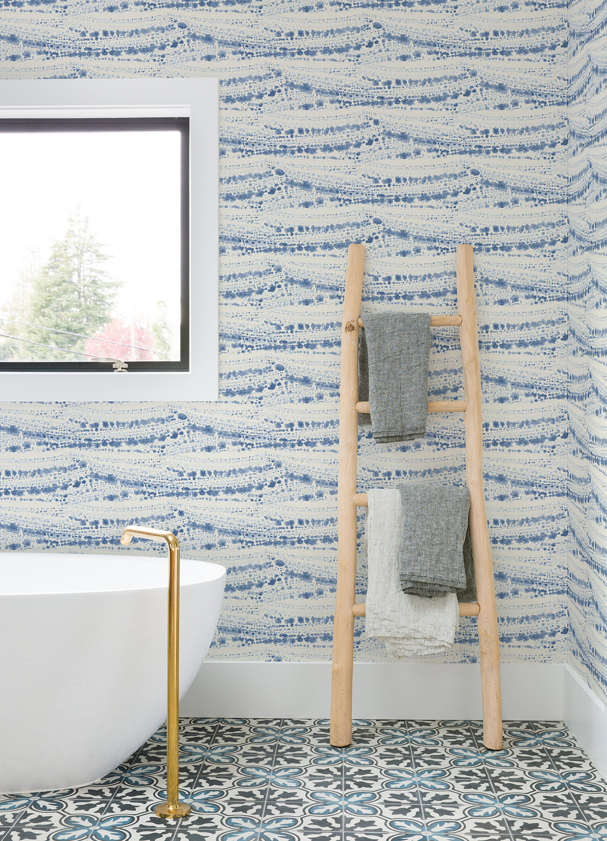 4071-71046-peel-and-stick-wallpaper-room-scene