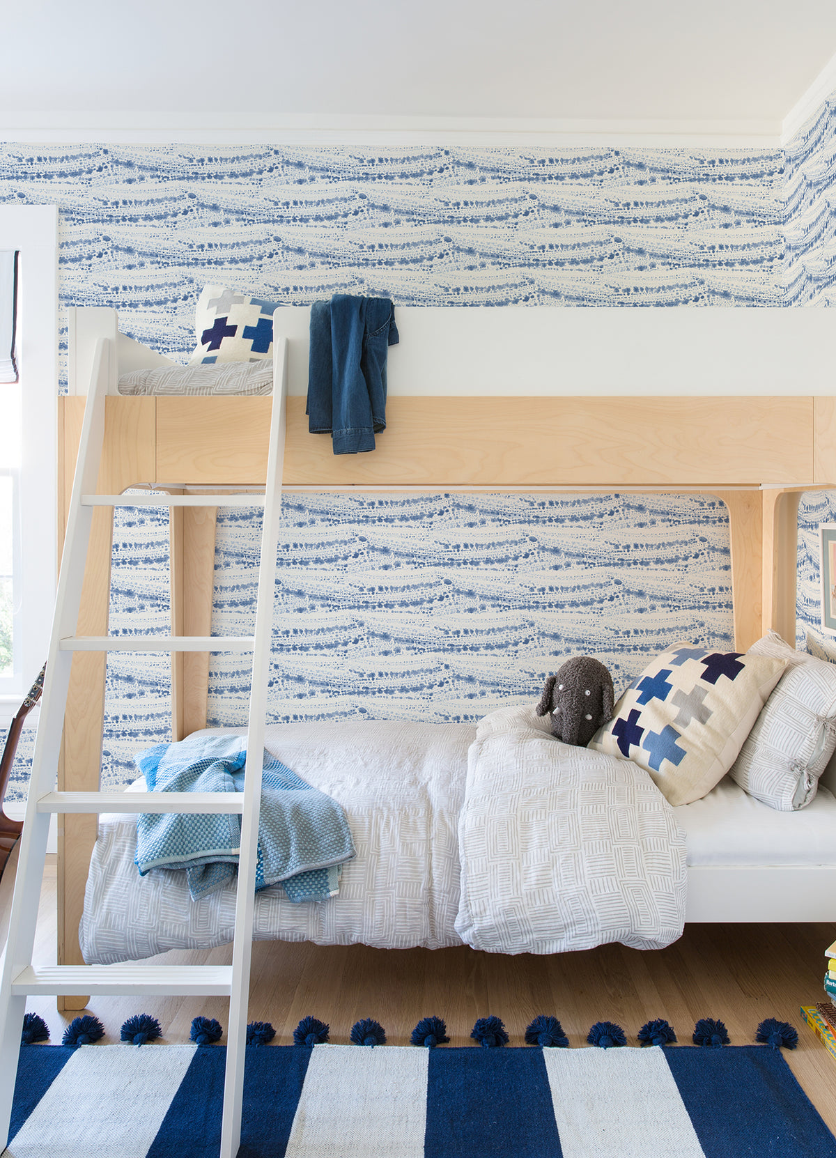4071-71046-peel-and-stick-wallpaper-room-scene-detail-closeup