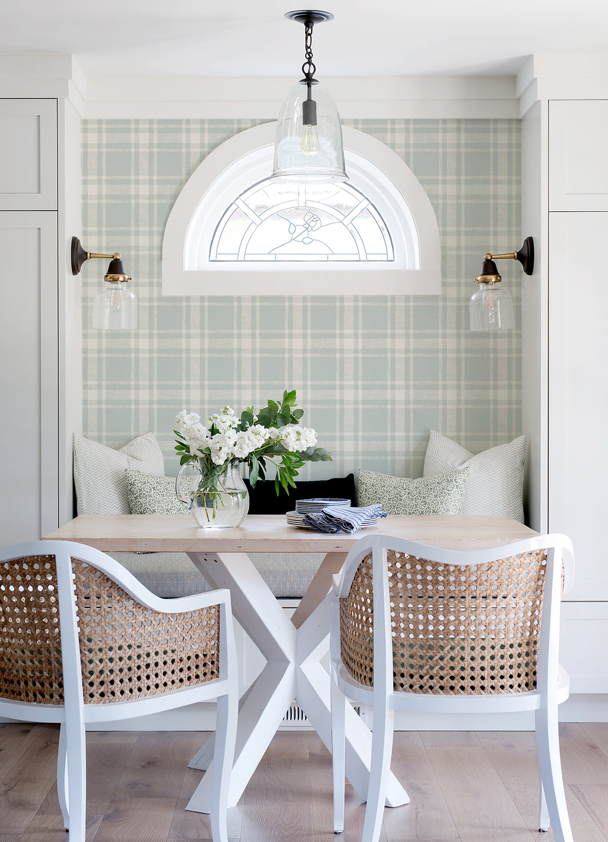 4072-70016-peel-and-stick-wallpaper-room-scene