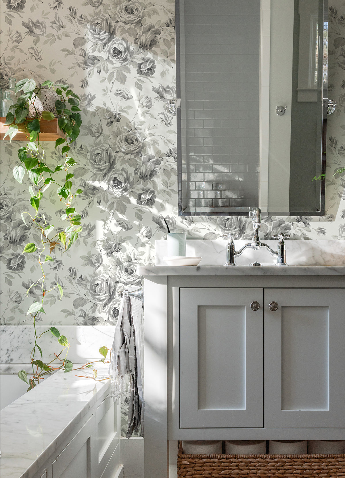 4072-70026-peel-and-stick-wallpaper-room-scene