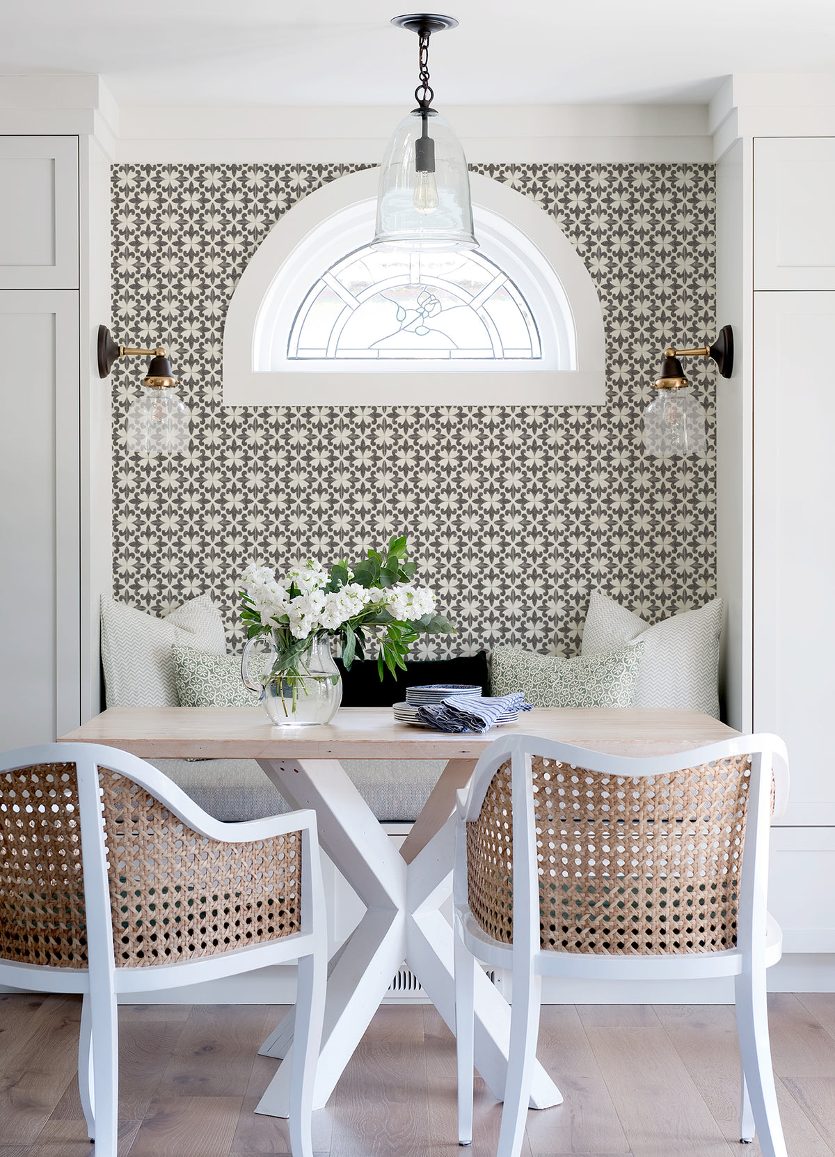 4072-70032-peel-and-stick-wallpaper-room-scene-detail-closeup