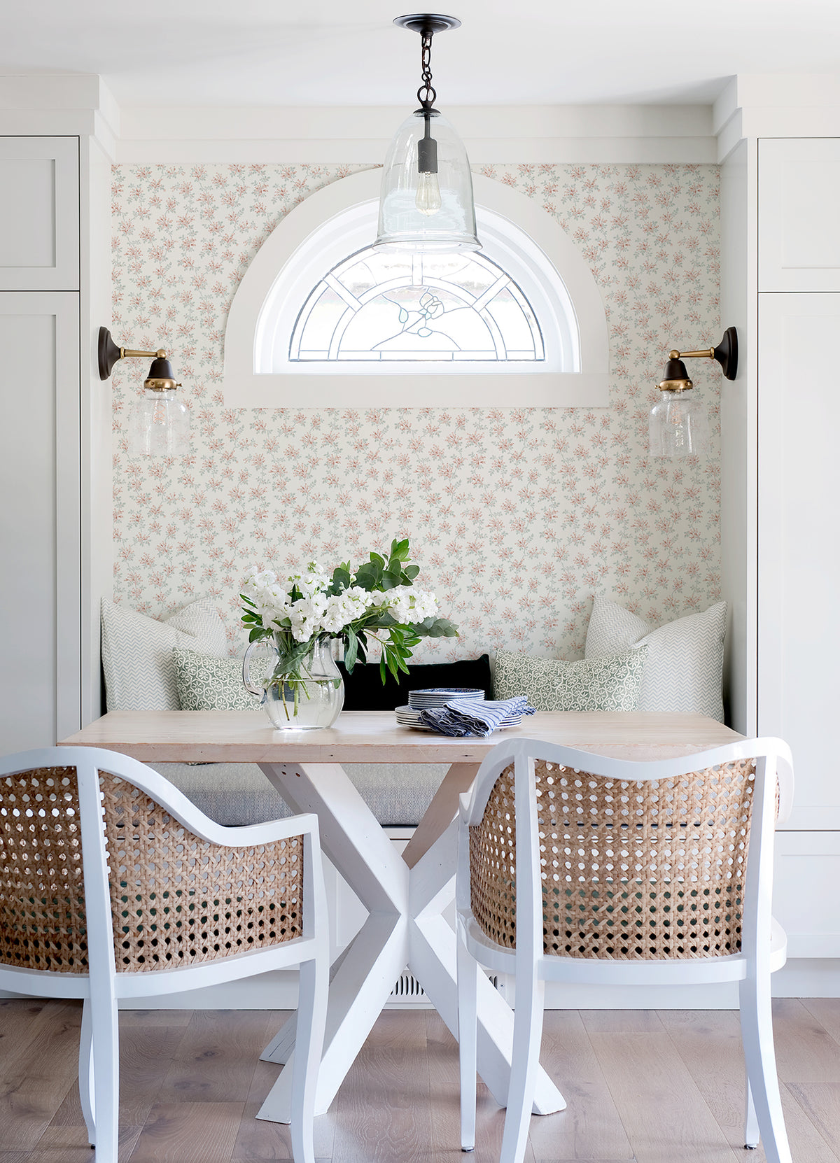 4072-70037-peel-and-stick-wallpaper-room-scene