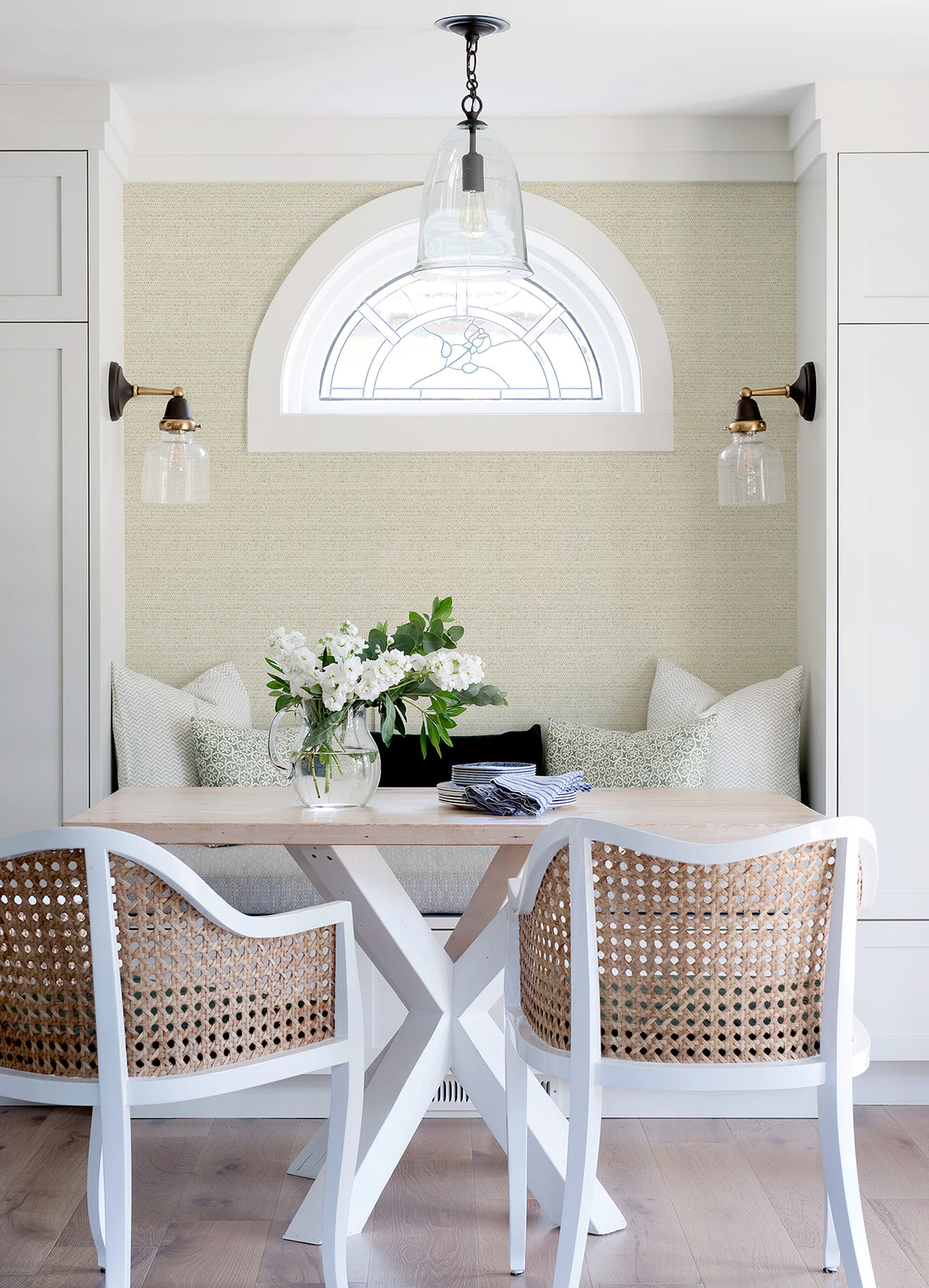 4072-70054-peel-and-stick-wallpaper-room-scene-detail-closeup