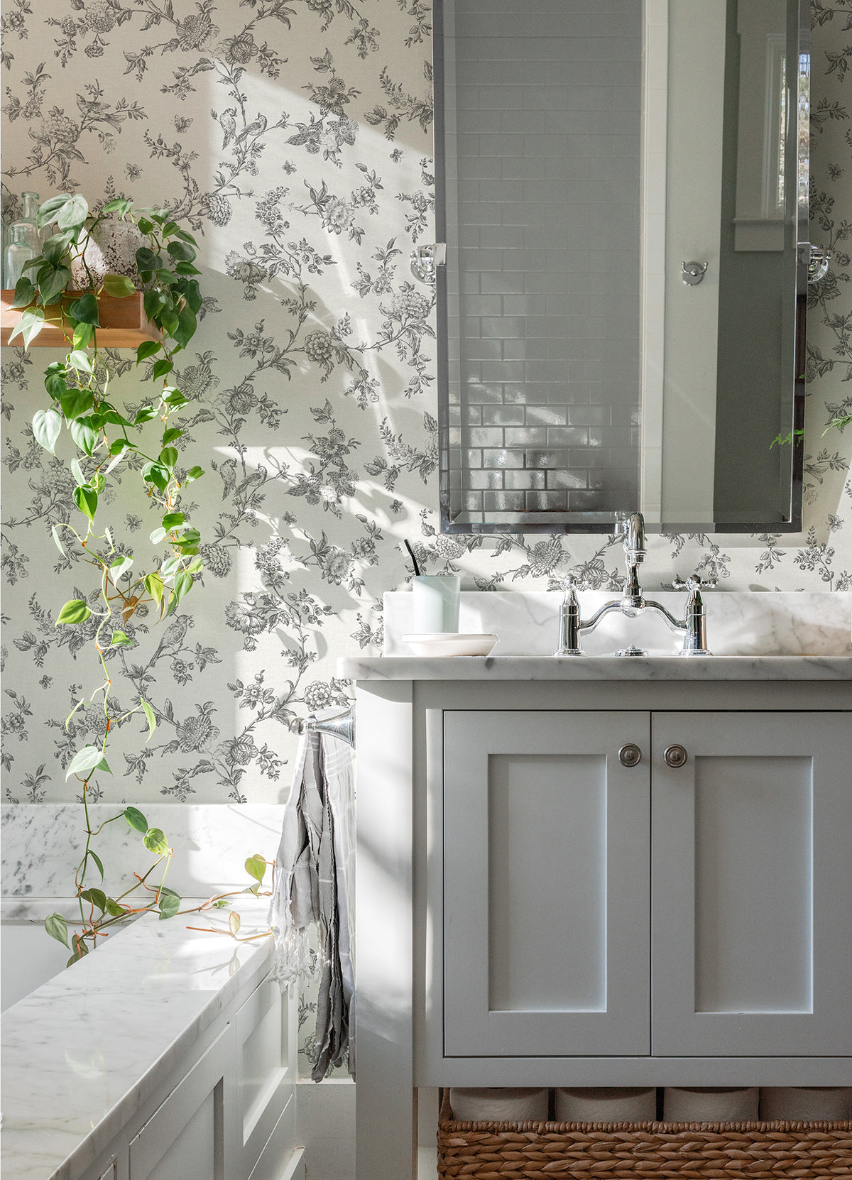 4072-70065-peel-and-stick-wallpaper-room-scene-detail-closeup