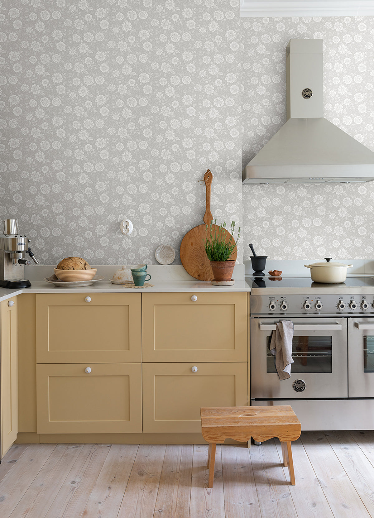 4080-15909-peel-and-stick-wallpaper-room-scene