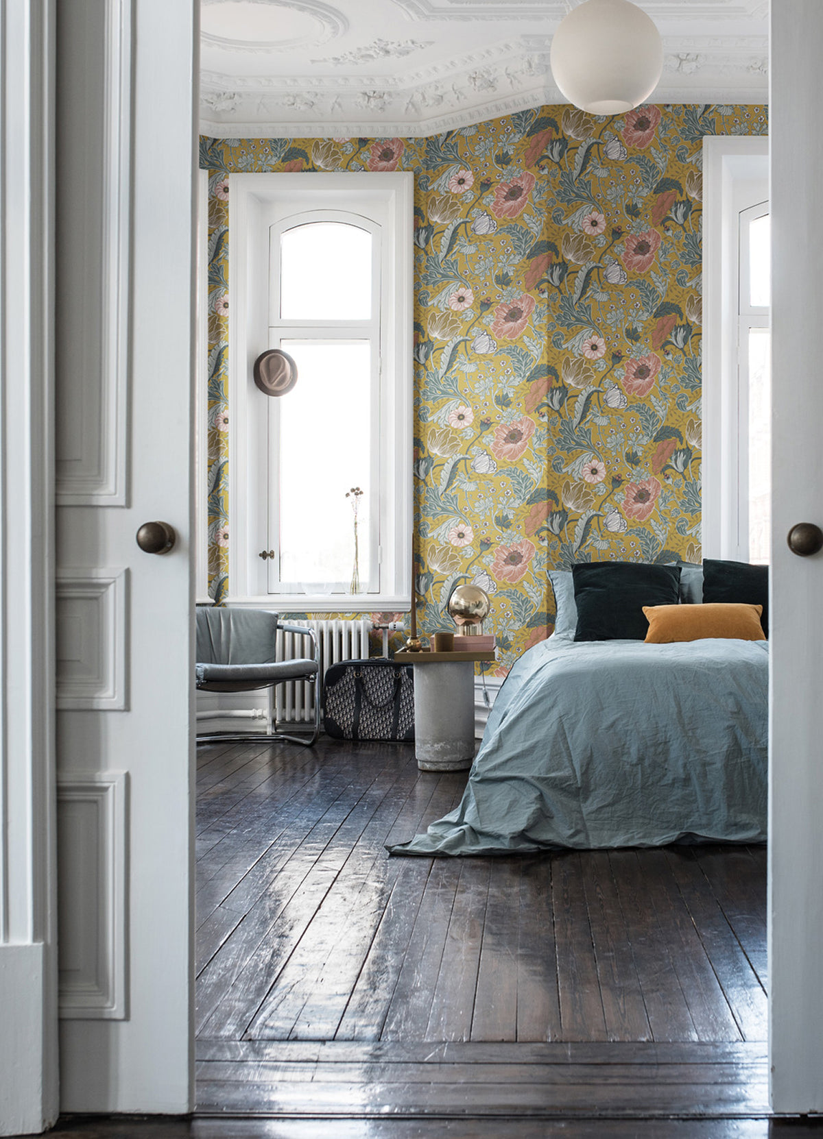 4080-33002-peel-and-stick-wallpaper-room-scene