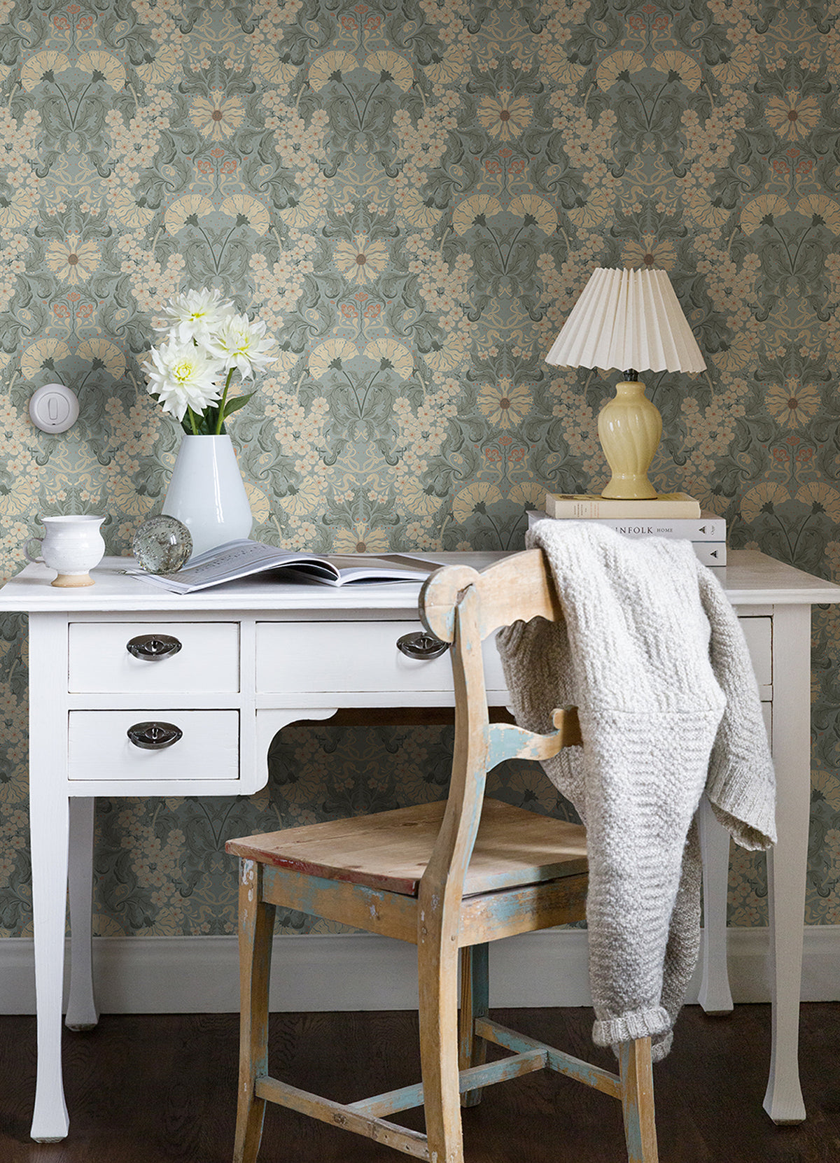 4080-83115-peel-and-stick-wallpaper-room-scene
