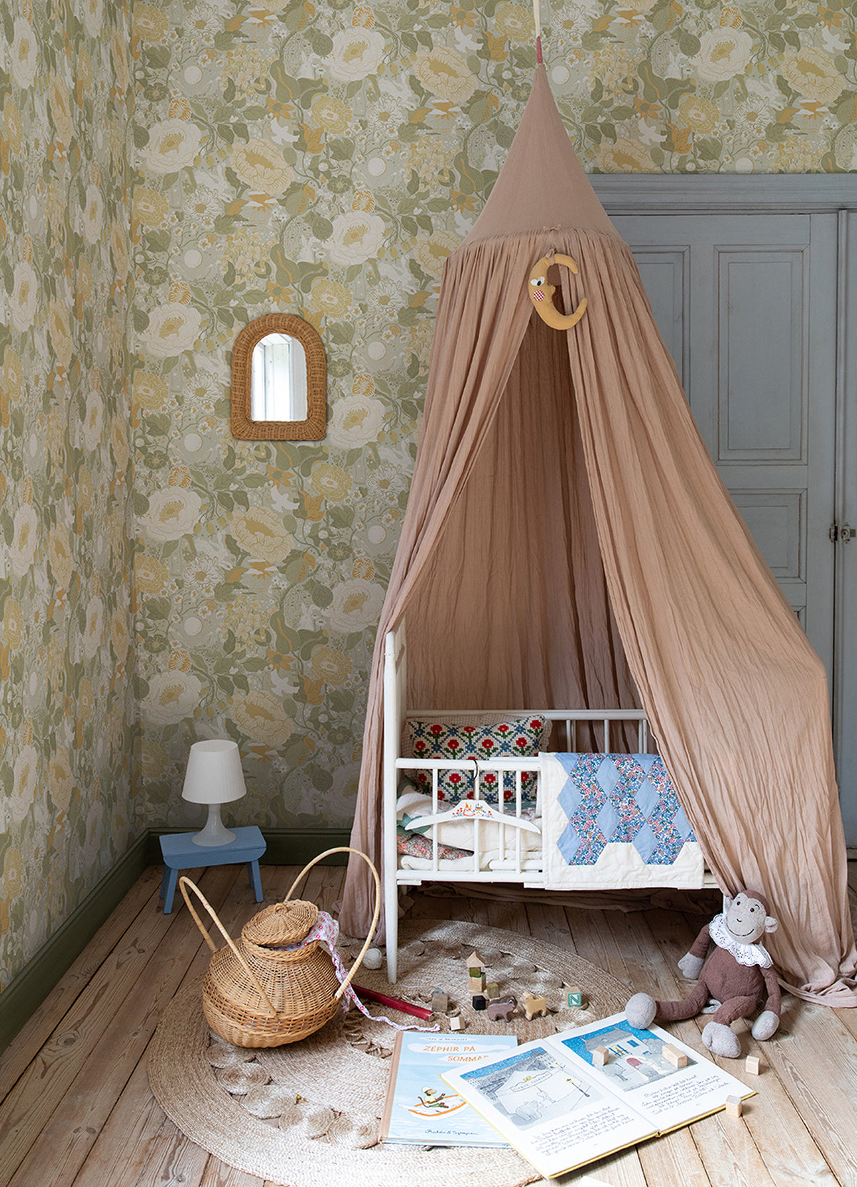 4111-63015-peel-and-stick-wallpaper-room-scene