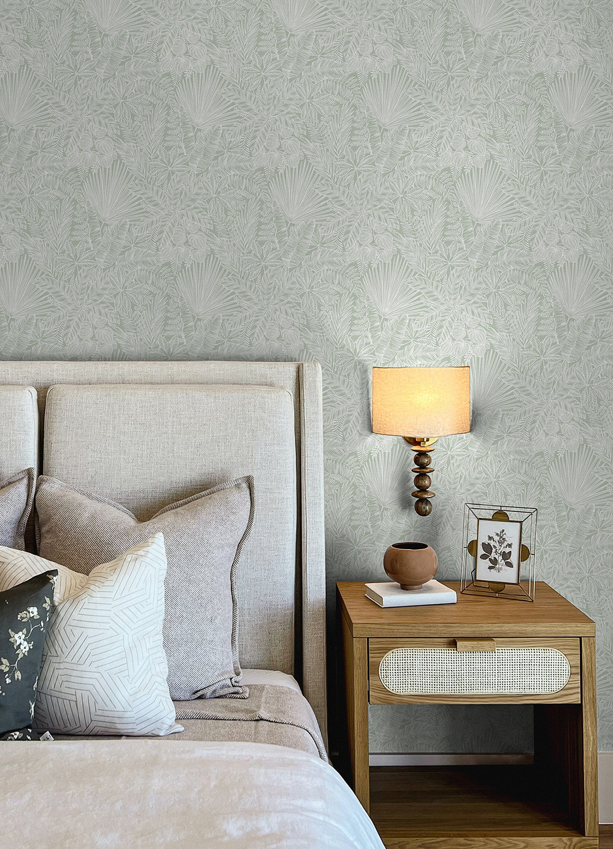 4120-26803-peel-and-stick-wallpaper-room-scene-detail-closeup