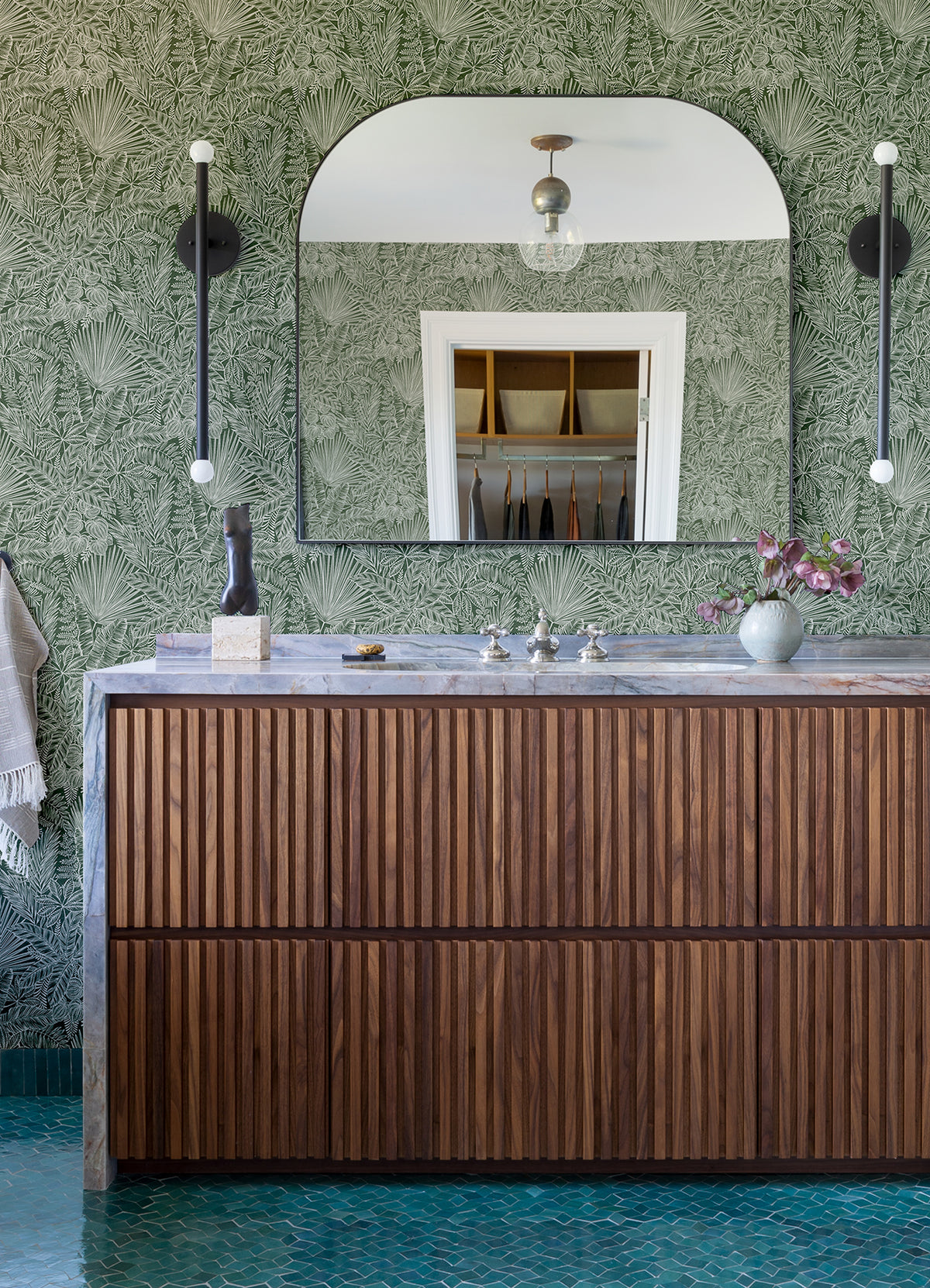 4120-26804-peel-and-stick-wallpaper-room-scene