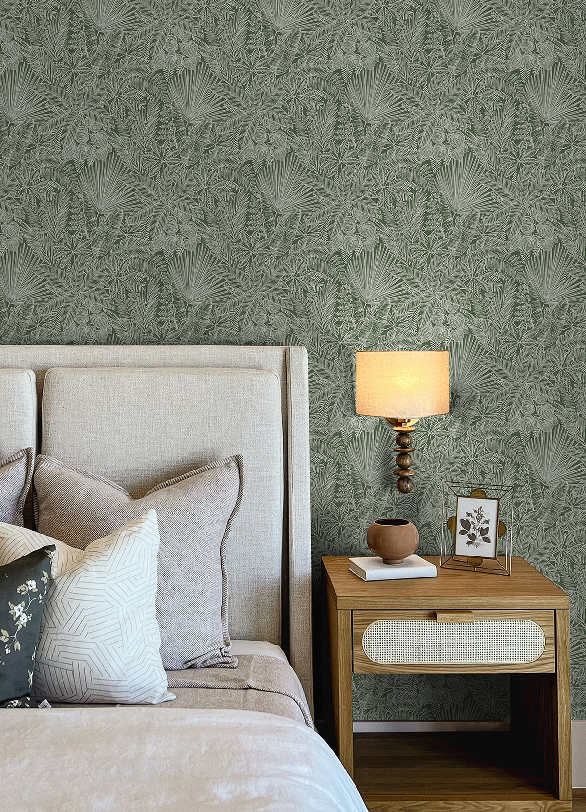 4120-26804-peel-and-stick-wallpaper-room-scene-detail-closeup